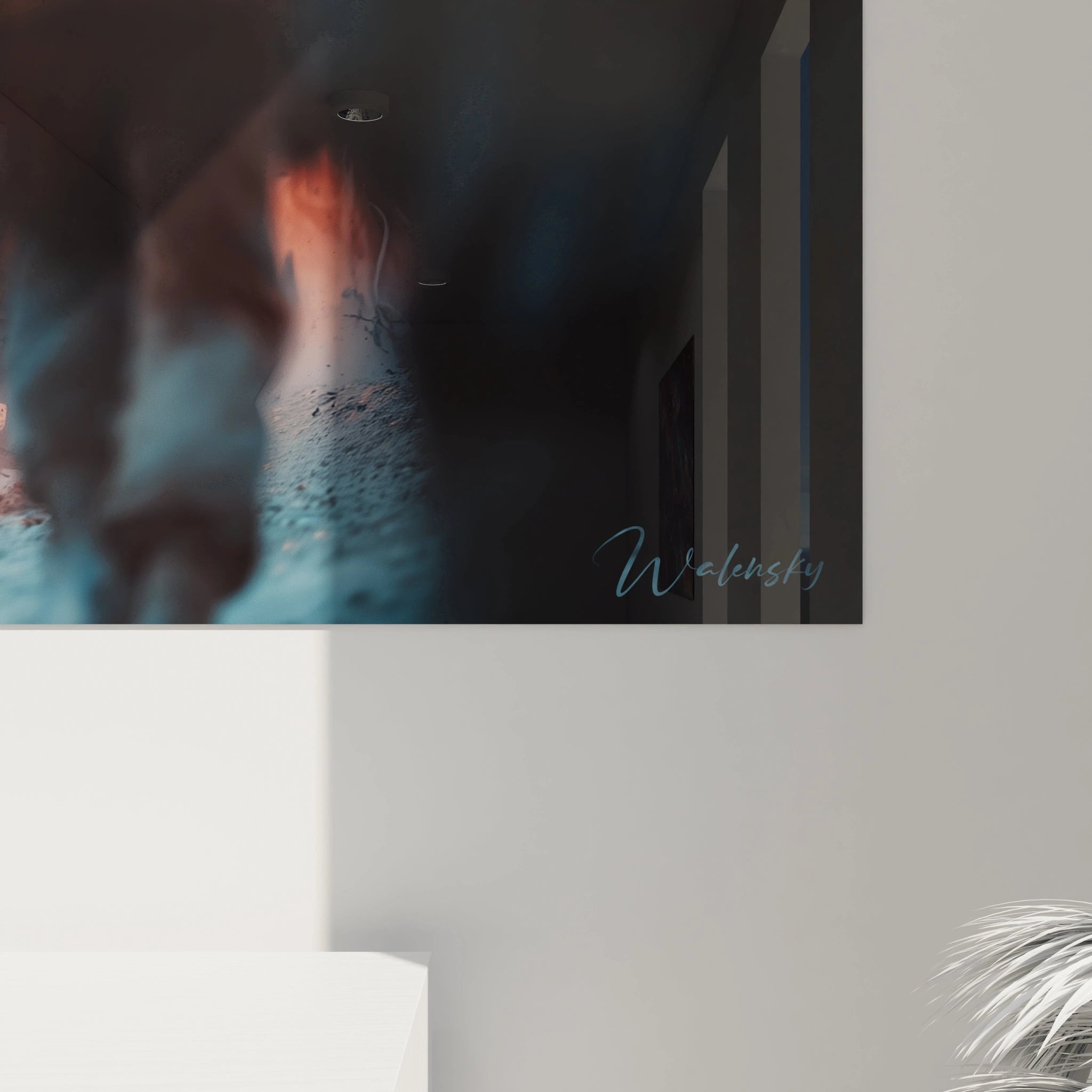 Tableau Walensky montrant un soldat en marche flou sur fond sombre et lumiere orange tableau soldat seconde guerre mondiale