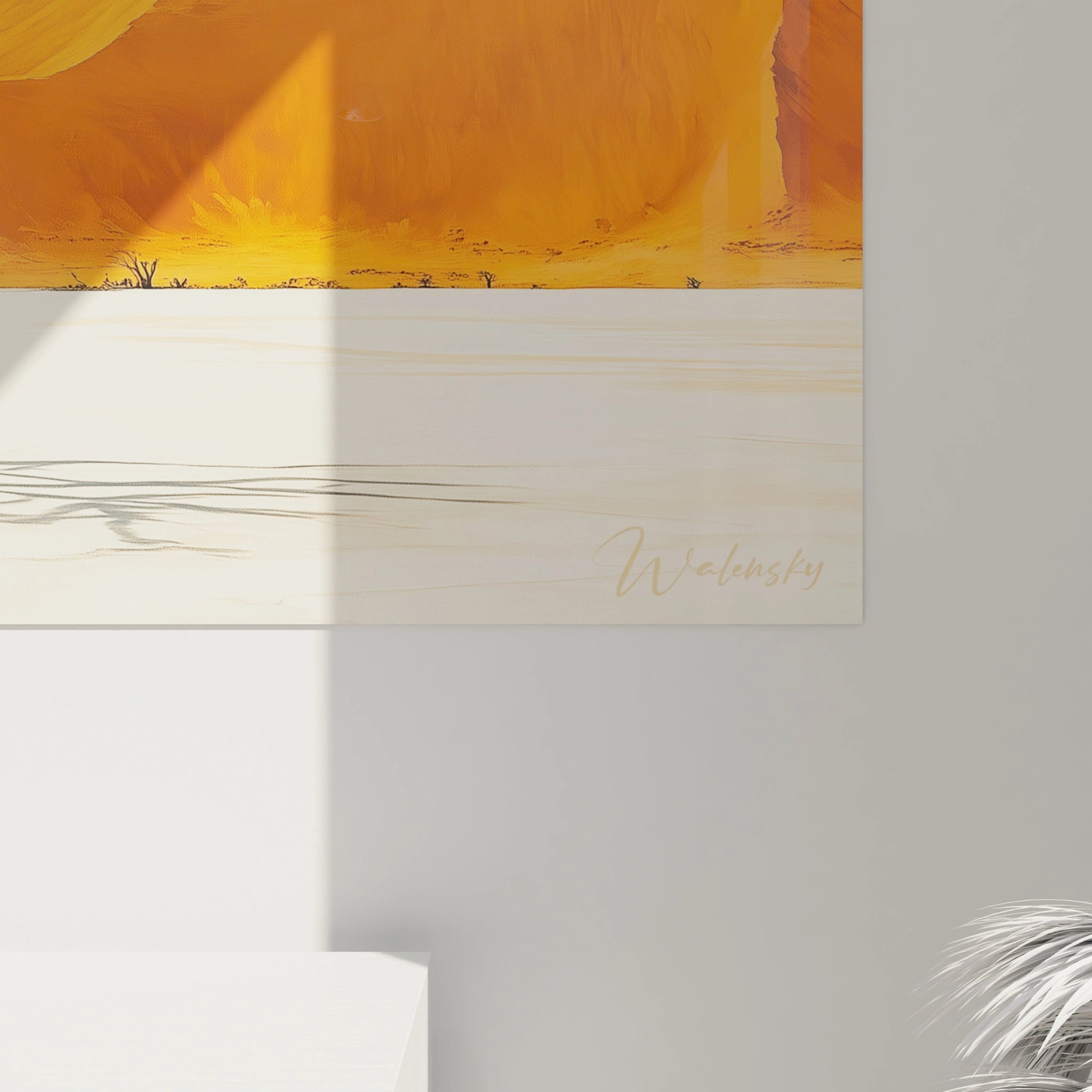 Tableau désert Sossusvlei évoquant silence éternel avec arbres squelettiques noirs, dunes orange flamboyantes et ciel gris mélancolique créant atmosphère contemplative