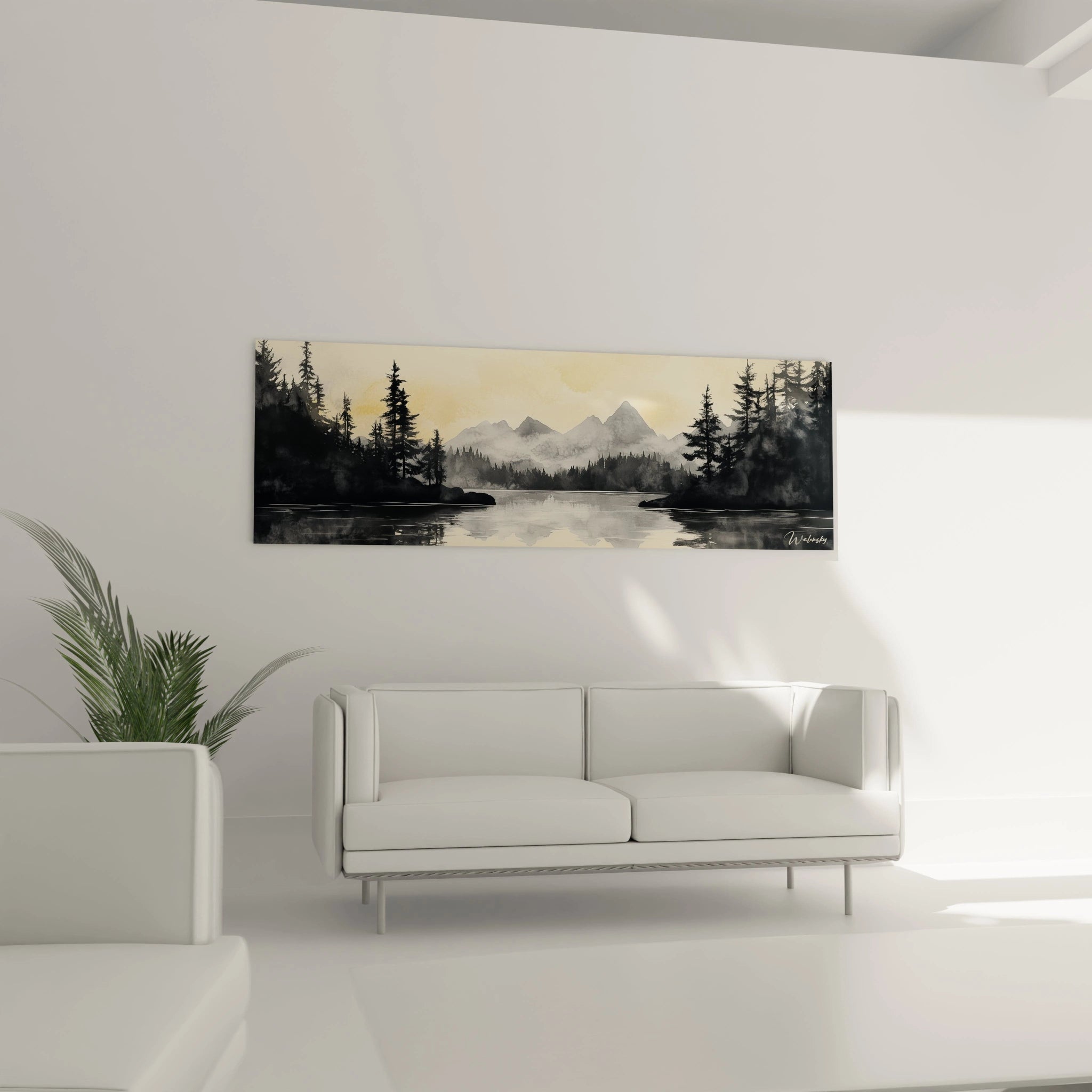 Un tableau montagne panoramique illustrant un paysage alpin au lever du soleil, avec des silhouettes d'arbres sombres entourant un lac paisible, un ciel doré contrastant avec des montagnes grises, et des effets de lavis créant une impression de brume matinale.