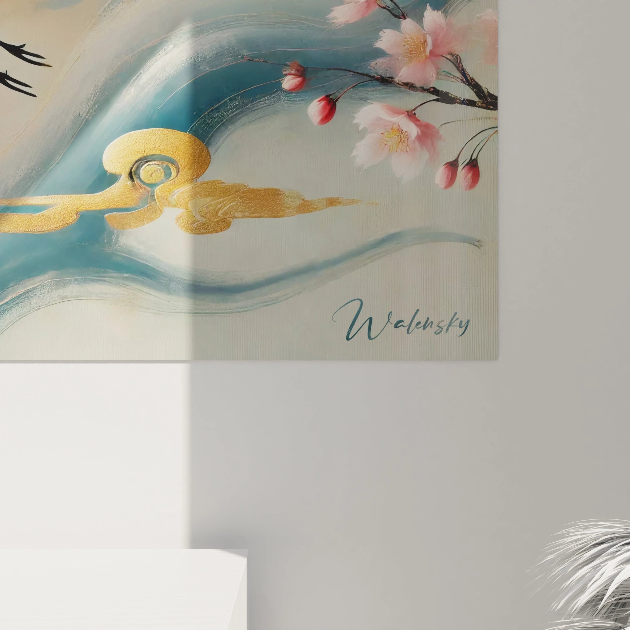 vue de près du tableau japonais montre les détails de la grue et des fleurs de cerisier Les couleurs vives et douces contrastent élégamment pour une décoration inspirée