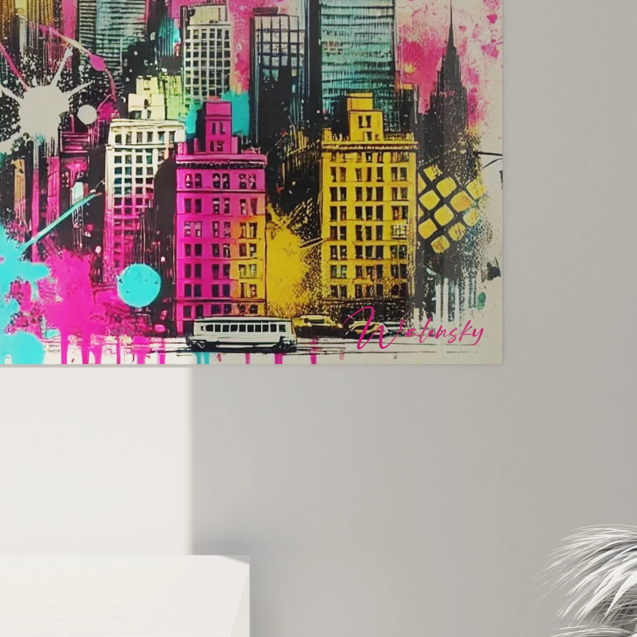 Admirez de près les détails de ce tableau street art, fusion de couleurs et textures inspirées des rues de New York. L'esprit rebelle et créatif s'invite chez vous.