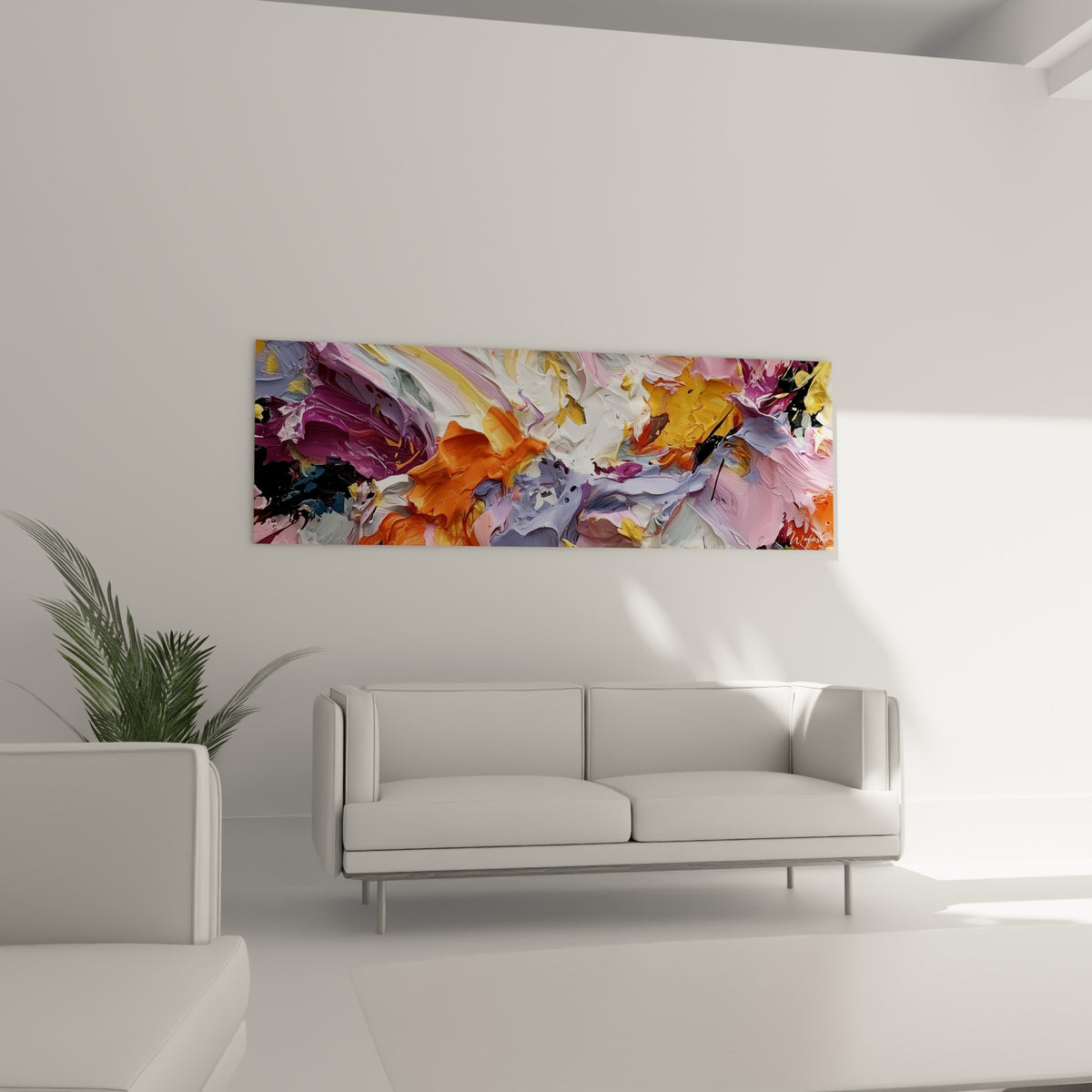 Formes orangées et violettes en style Peinture abstrait, au-dessus d'un canapé dans un salon lumineux