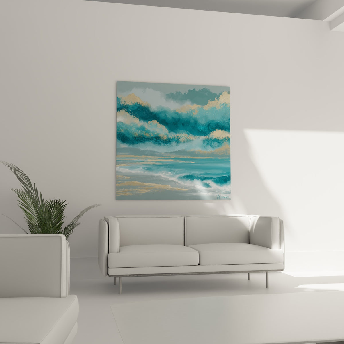 Nuages de vagues bleu marine traversés d'éclats dorés, disposés au-dessus d'un canapé dans un salon lumineux