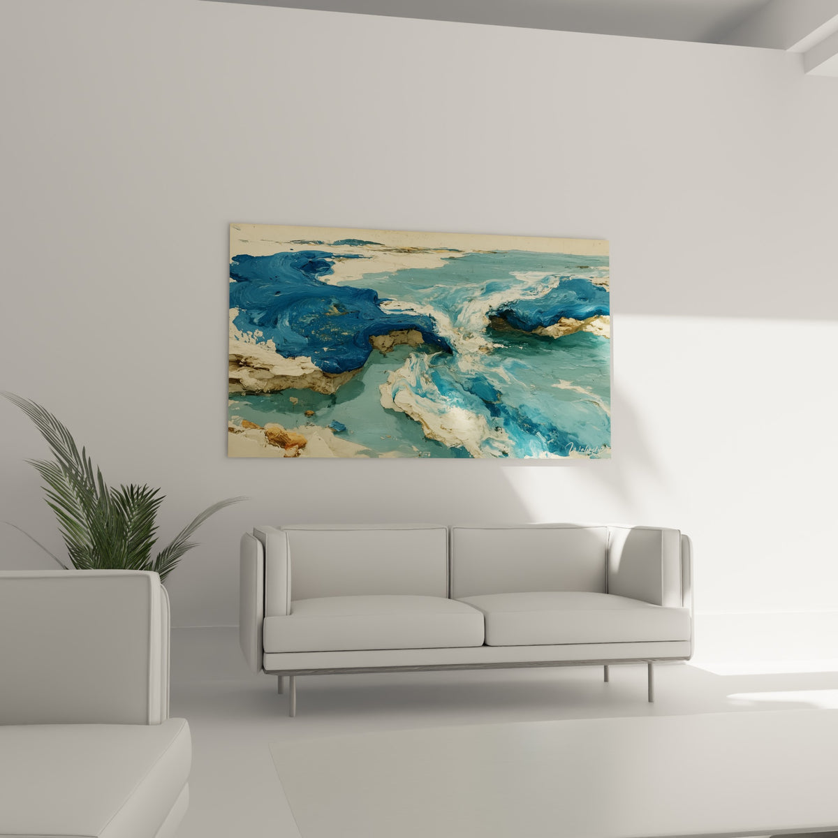 Rencontre bleu marine et roche ocre saisie au-dessus d'un canapé dans un salon lumineux
