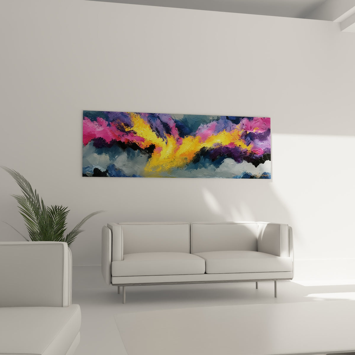 Explosion orangée entre masses roses et anthracite, tableau style Peinture abstrait au-dessus d'un canapé dans un salon lumineux