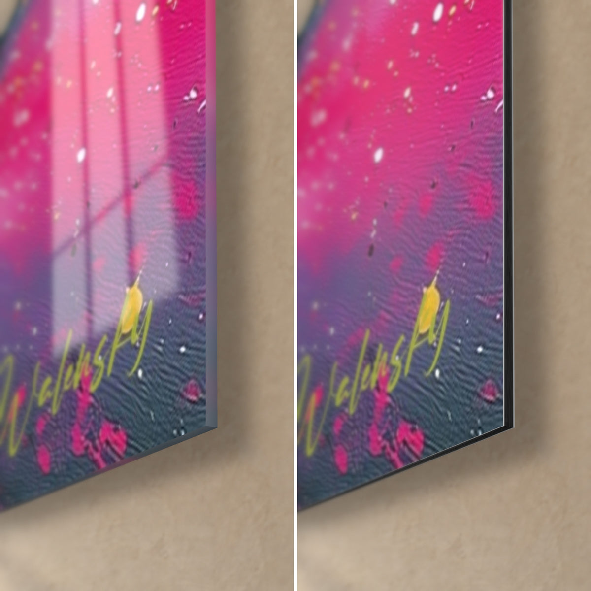 Tableau éclats de peinture rose et jaune, signature dorée au coin bas droit, verre brillant à gauche, Dibond mat à droite
