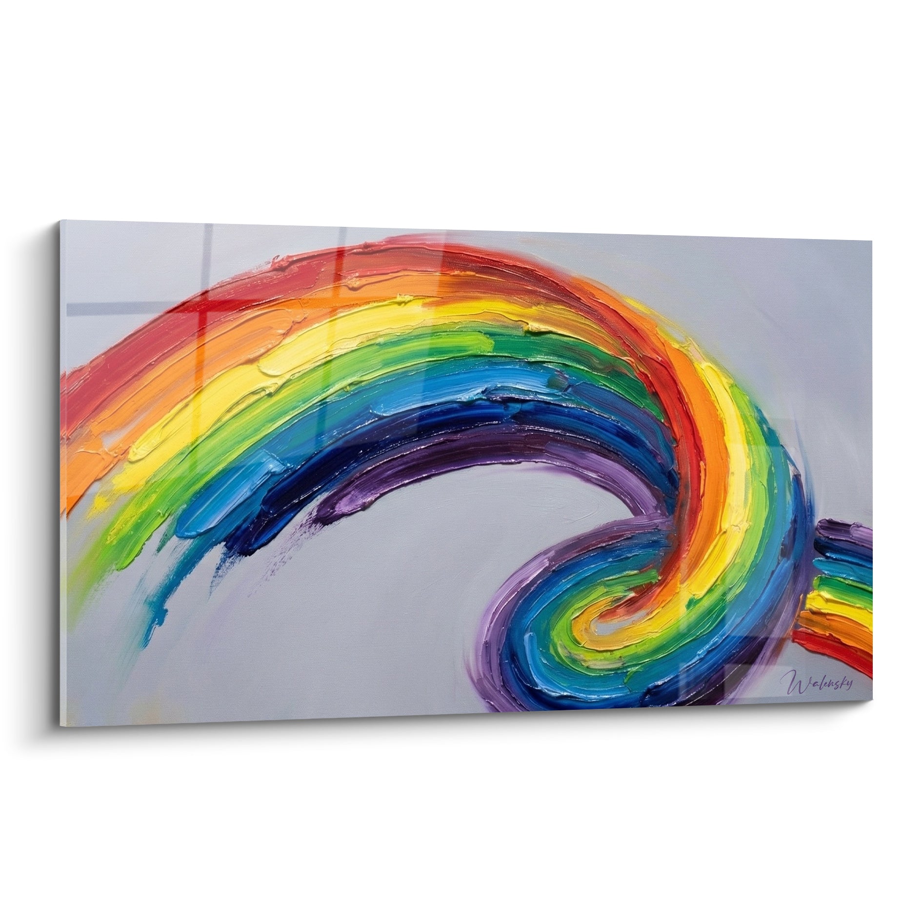 Spirale multicolore aux empâtements épais, rouge et bleu marine s'enroulant sur fond gris clair