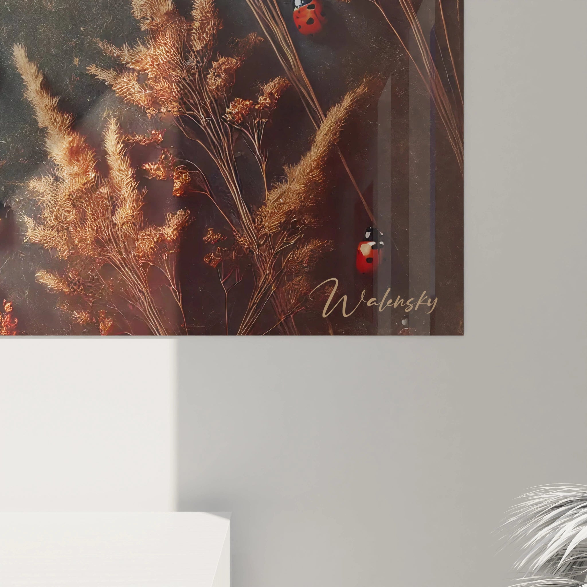 Ce tableau coccinelle vu de pres met en valeur le contraste visuel entre les coccinelles vives et la surface craquelée apportant une profondeur organique