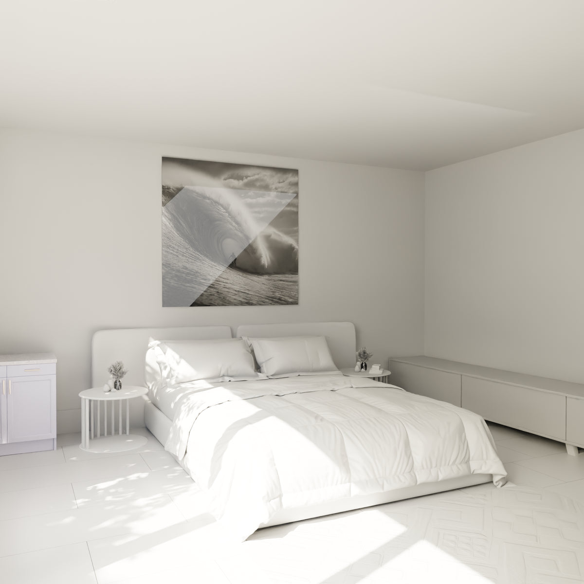 Vague écumeuse blanche et grise avec surfeur en tableau noir et blanc, au-dessus d'un lit dans une chambre claire