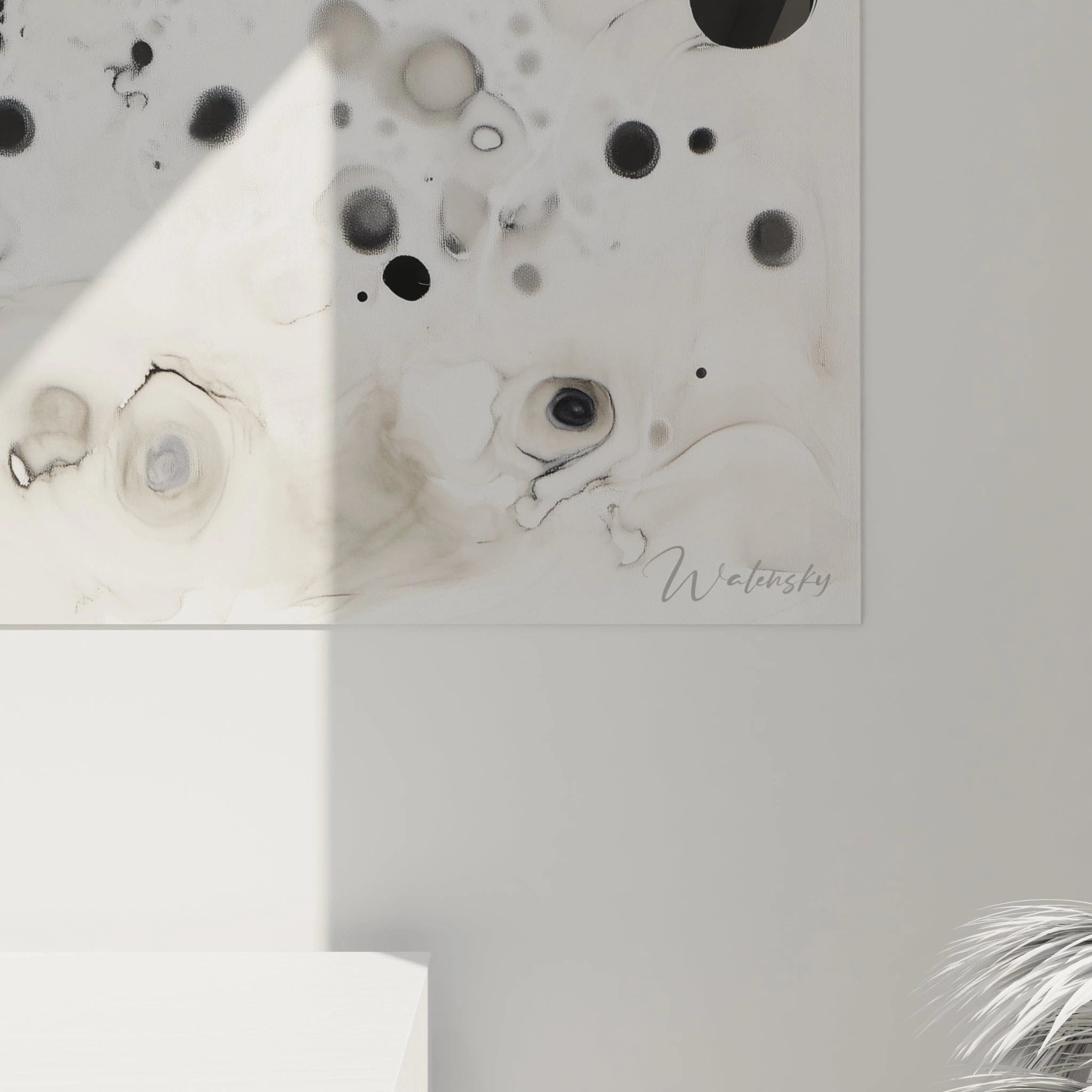 Tableau tacheté noir et blanc de Walensky avec des motifs abstraits et des textures fluides