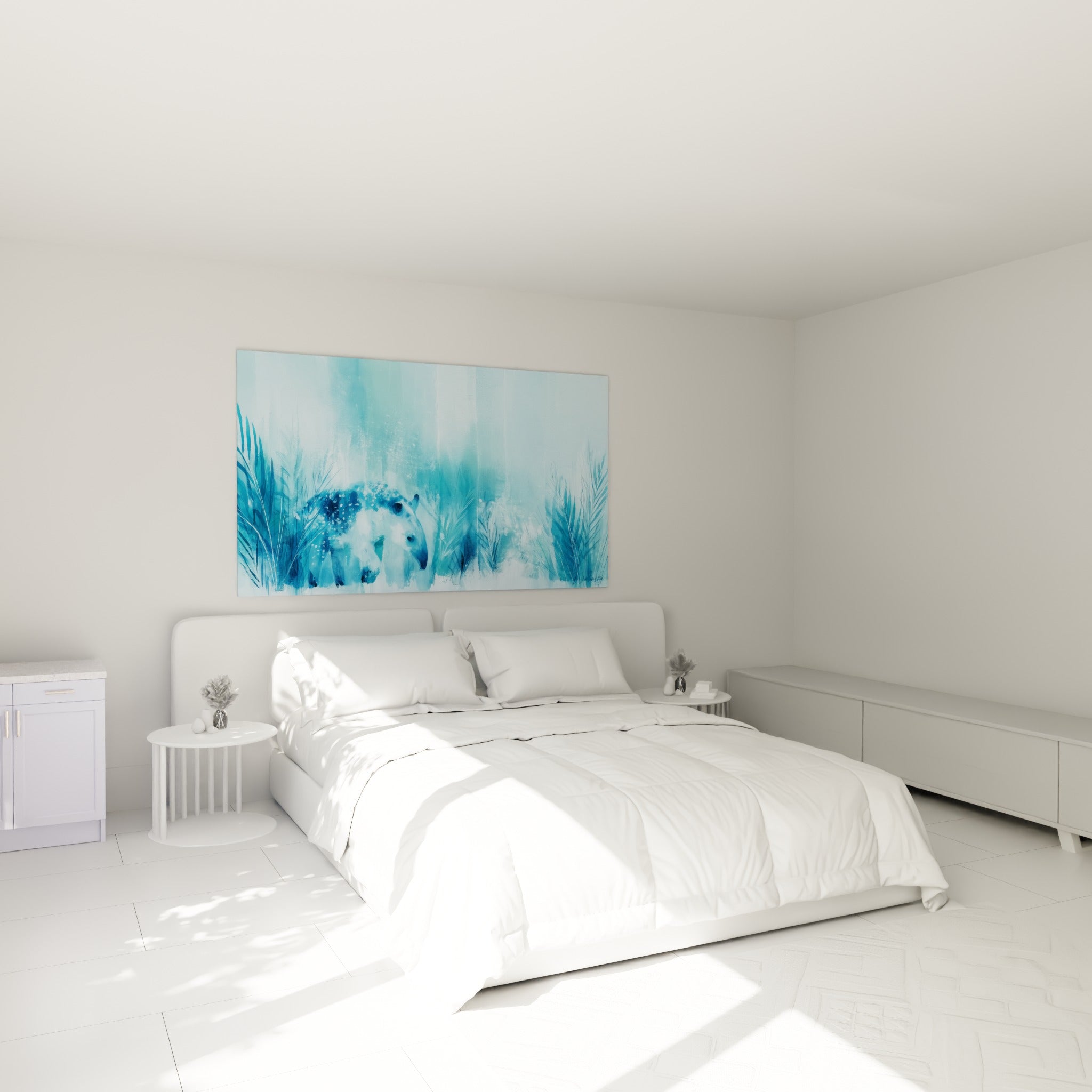 Silhouette de tapir bleu et blanc peinte en aquarelle, accrochée au-dessus d'un lit dans une chambre claire