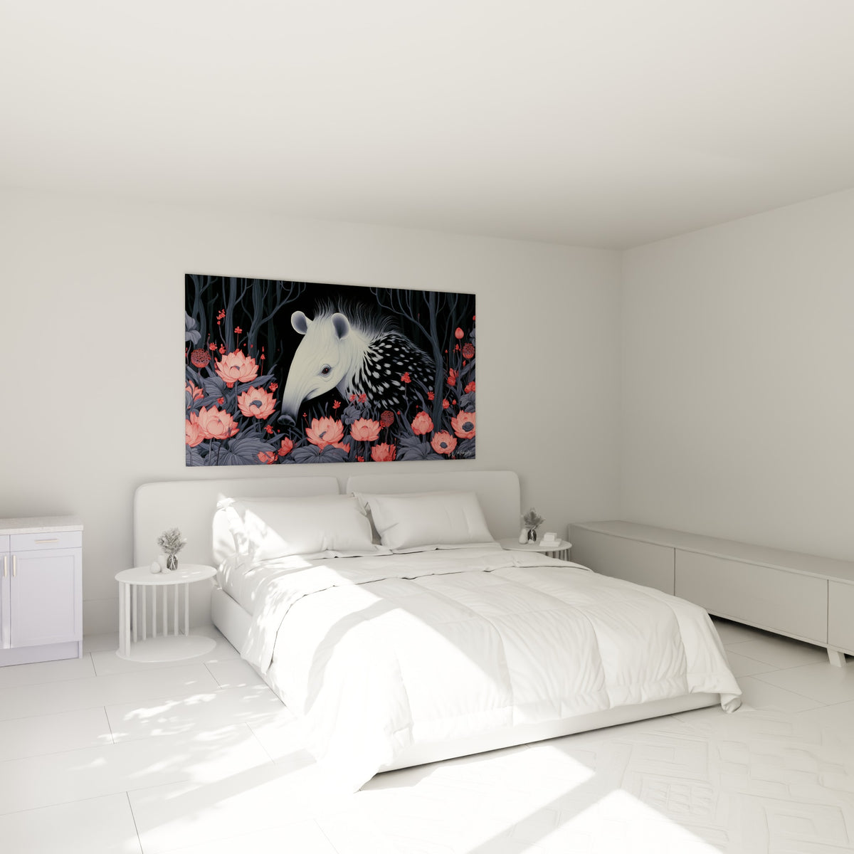 Silhouette de tapir blanc parmi des lotus corail, accrochée au-dessus d'un lit dans une chambre claire