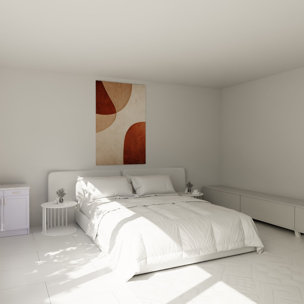 Courbes terracotta et sable de ce tableau abstrait, accroché au-dessus d'un lit dans une chambre claire
