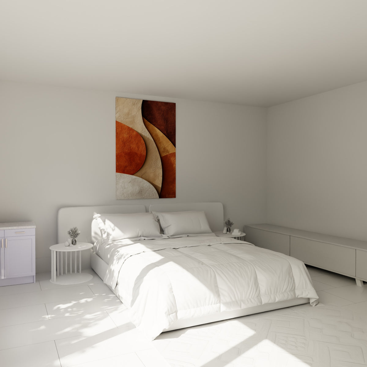 Formes ocre et brun profond du tableau Terracotta au-dessus d'un lit dans une chambre claire