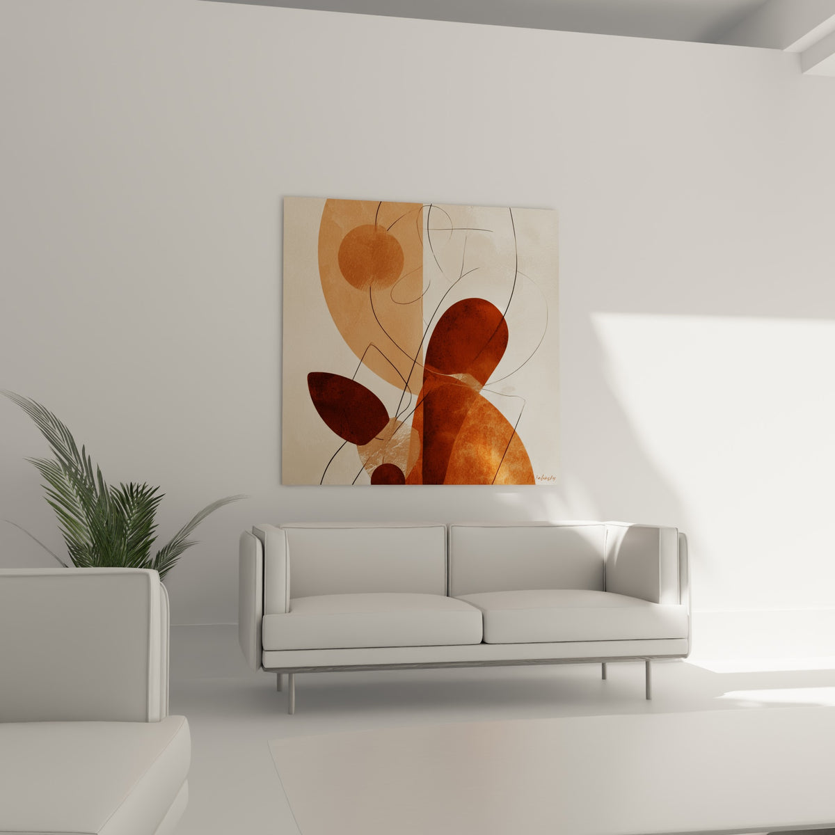 Composition abstraite terracotta et beige aux courbes fines au-dessus d'un canapé dans un salon lumineux