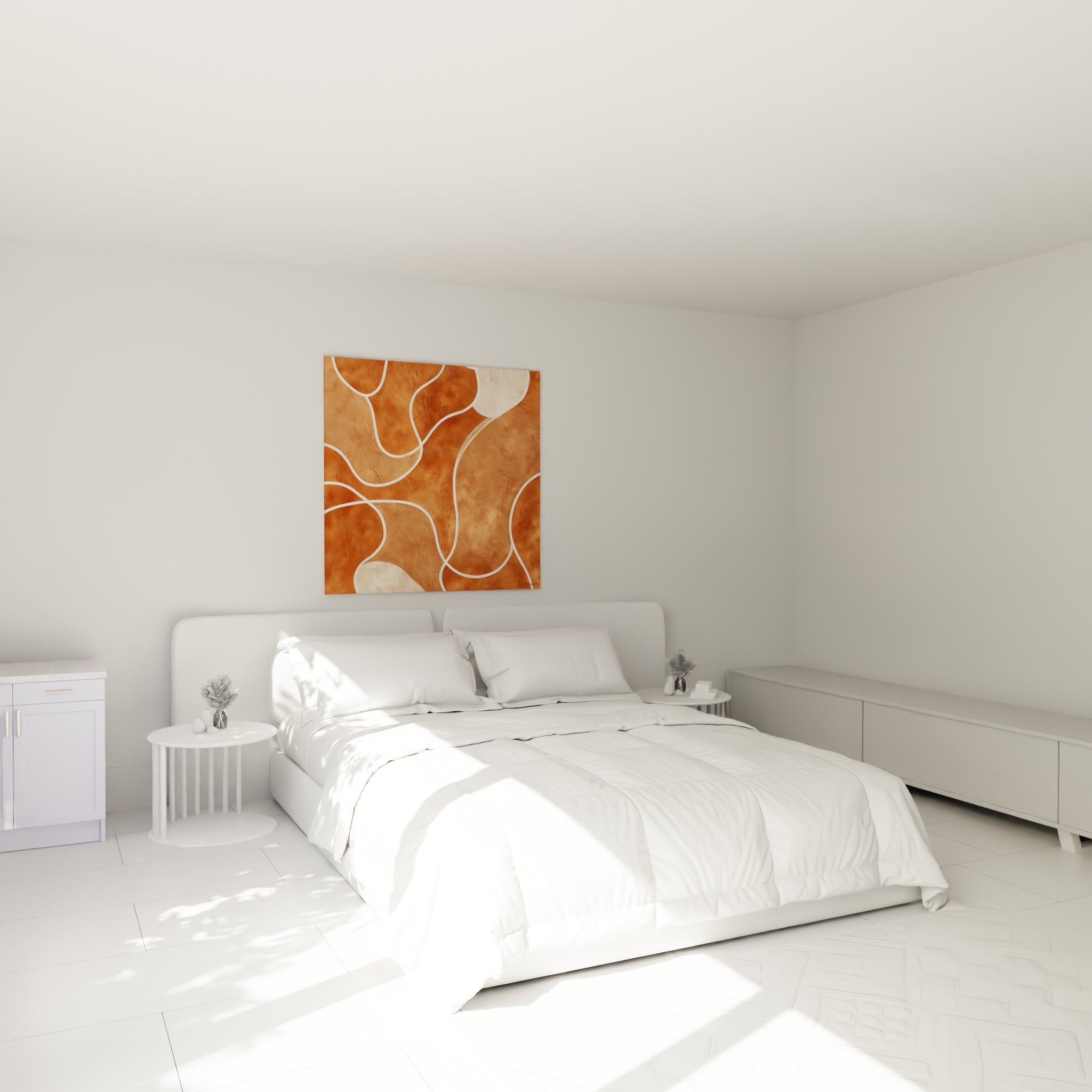 Courbes ivoire traversant une surface terracotta texturée, accrochées au-dessus d'un lit dans une chambre claire