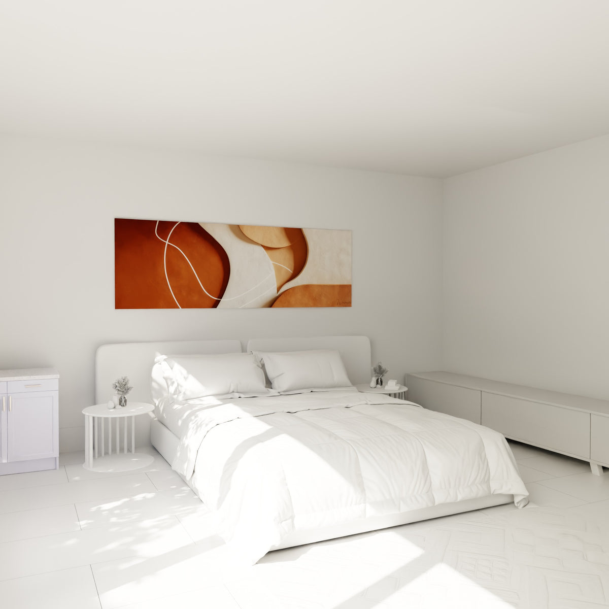 Composition ocre et beige aux lignes blanches sinueuses, au-dessus d'un lit dans une chambre claire