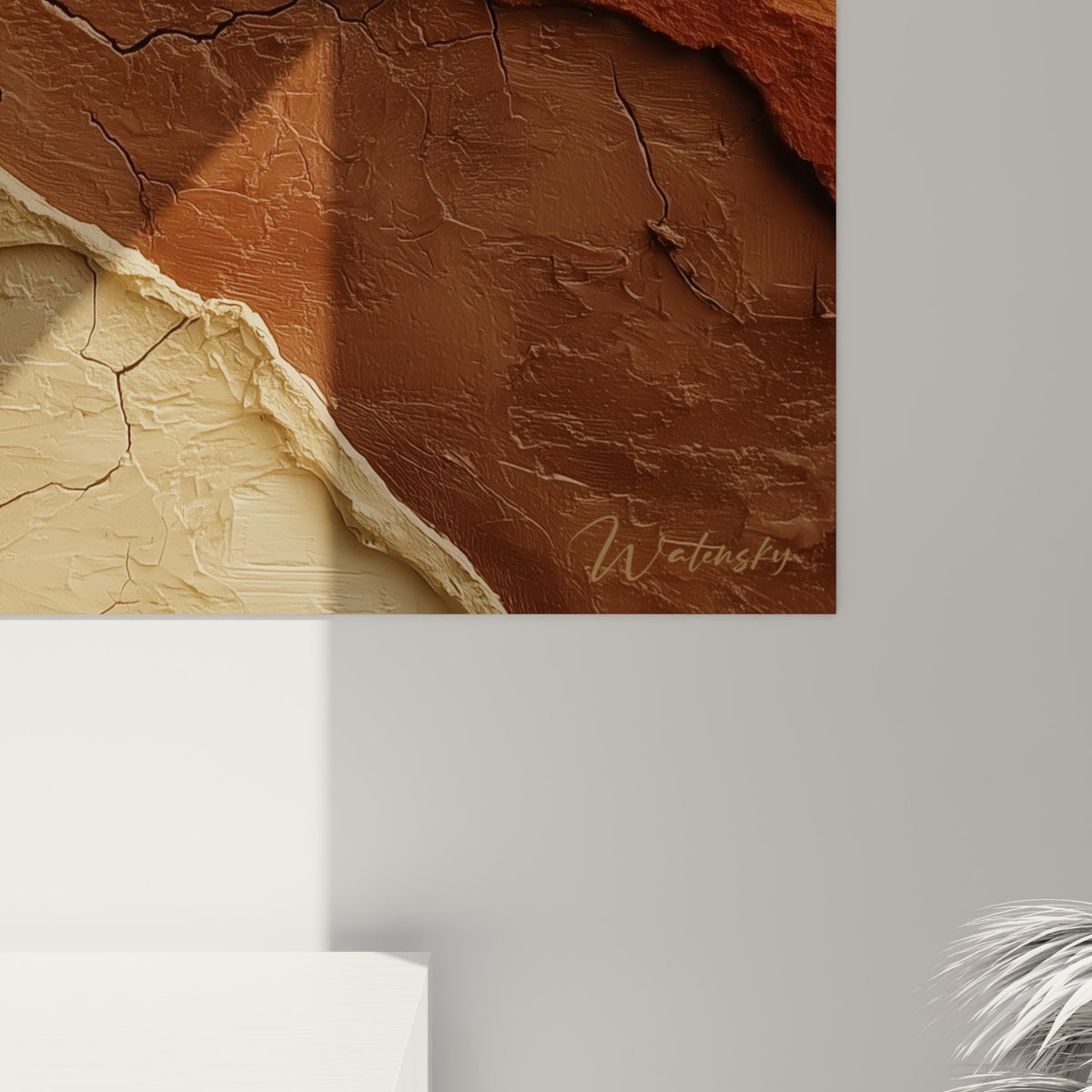 Craquelures et empâtements du tableau terracotta révélant grain brun chocolat et coulures ocre en gros plan