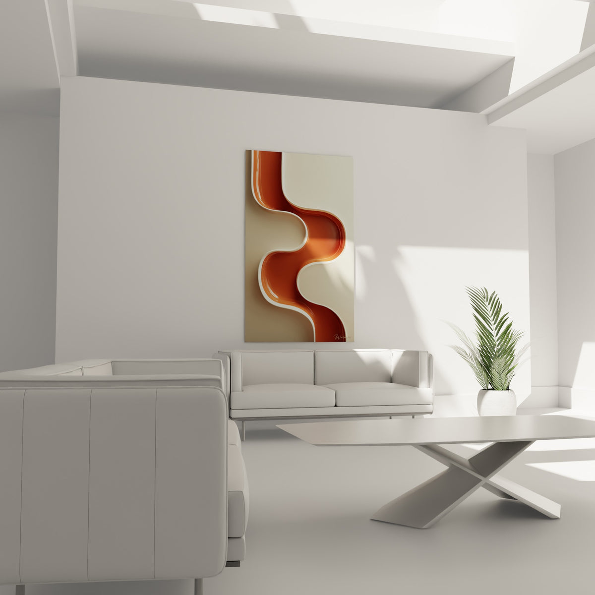 Vague terracotta lumineuse aux reflets brillants sur fond beige, disposée au-dessus d'un canapé dans un salon lumineux