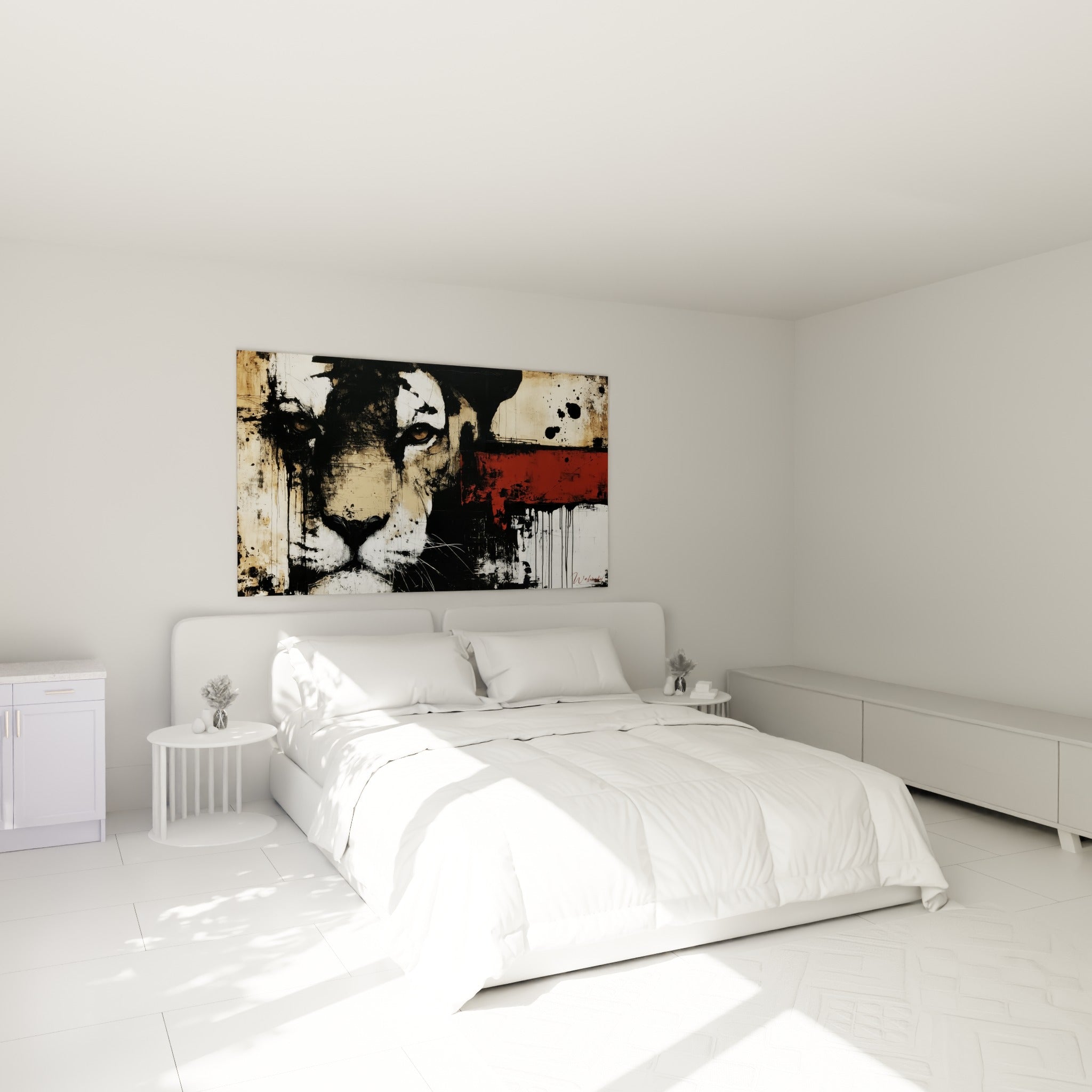 Fauve intense en noir profond et ocre patiné, accroché au-dessus d'un lit dans une chambre claire