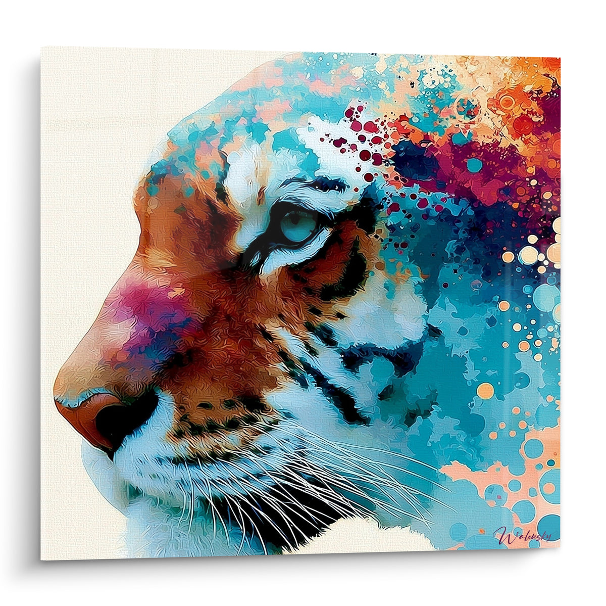 Tigre de profil aux teintes brun fauve et turquoise, regard bleu pâle, éclaboussures orangées et bordeaux