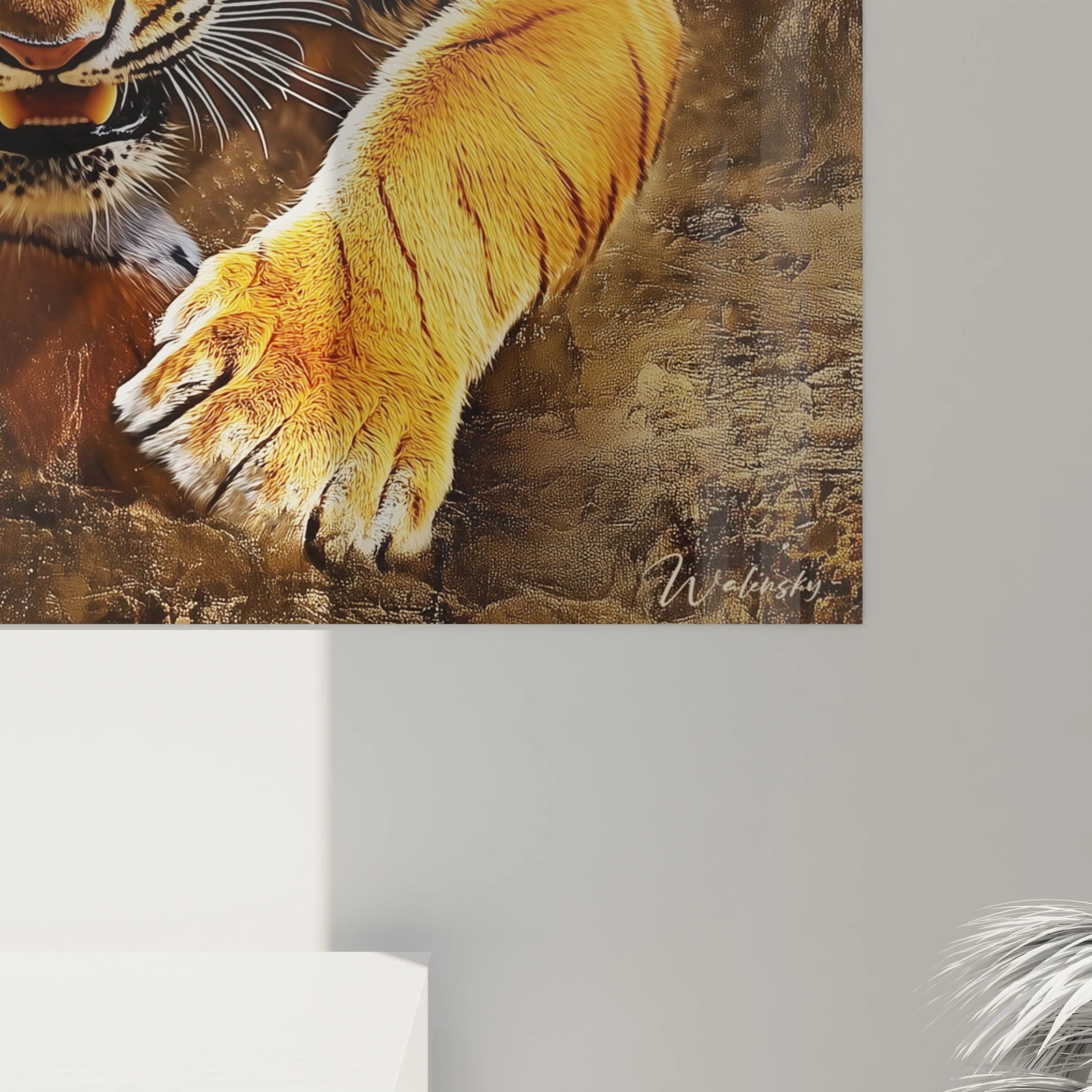 Tableau tigre de la patte en gros plan signé Walensky pour décoration murale