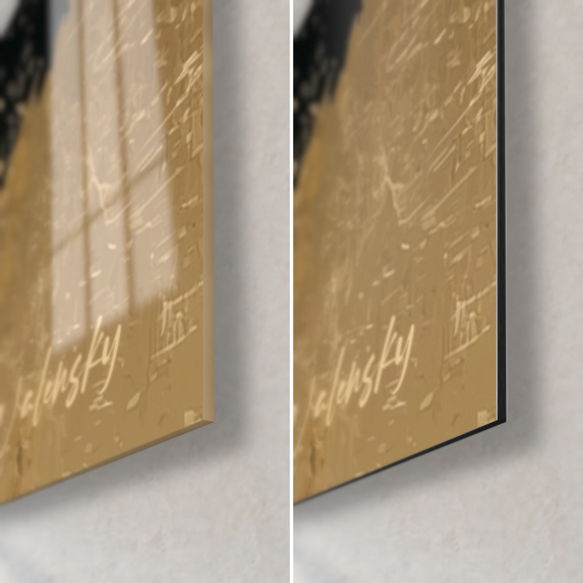 Schilderij van roofdier in bladgoud en mat zwart, rechtsonder hoek: glanzend glas links, Dibond-aluminium rechts, 3 mm rand
