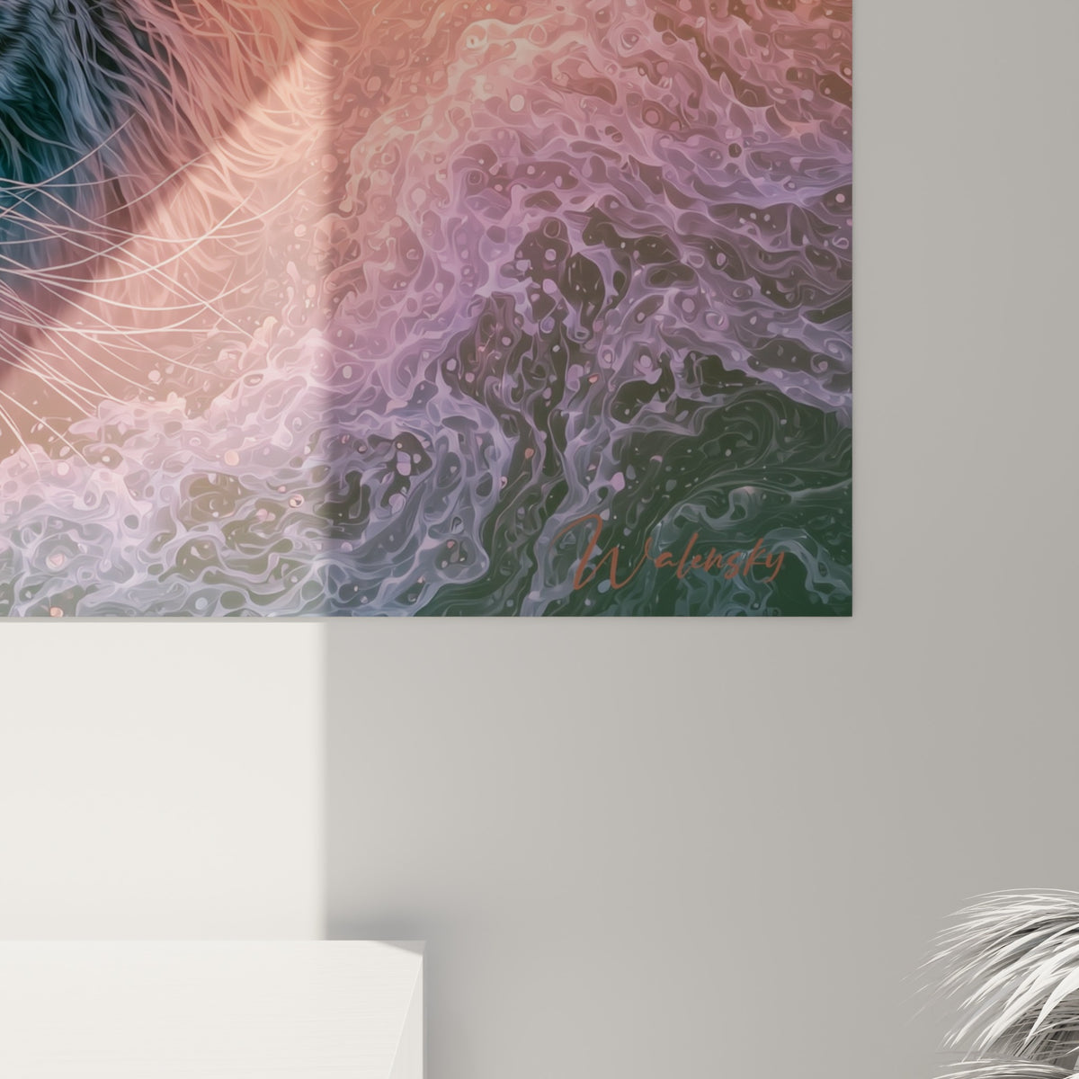 Grain détaillé des rayures brunes et embruns corail scintillants sur la toile du tigre accrochée