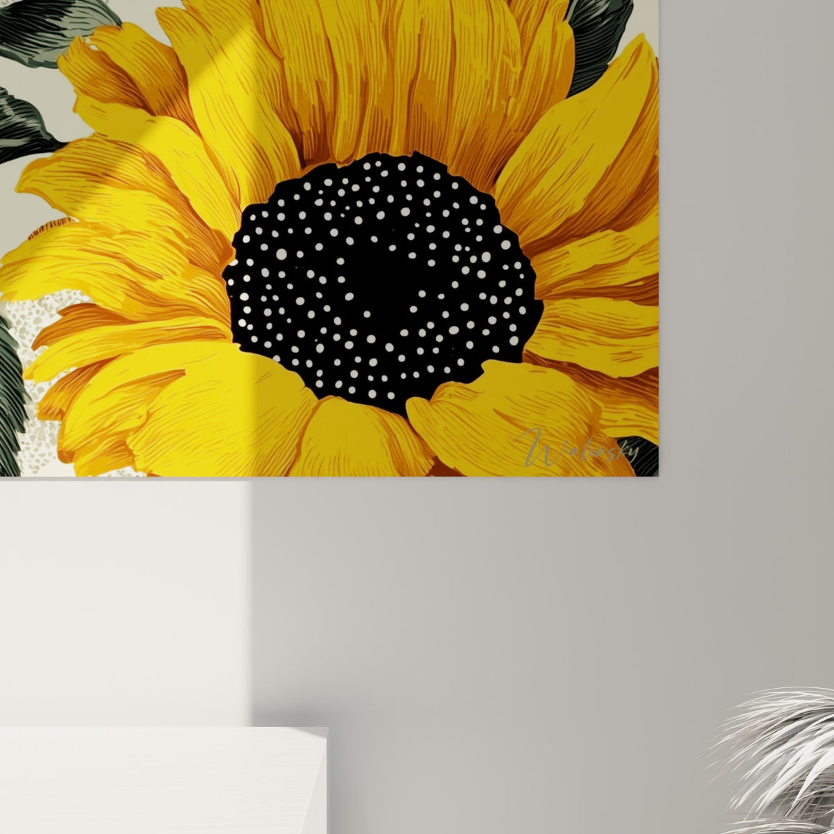 Détail des pétales orangés et du cœur noir pointillé, grain fin de l'impression et coulures végétales