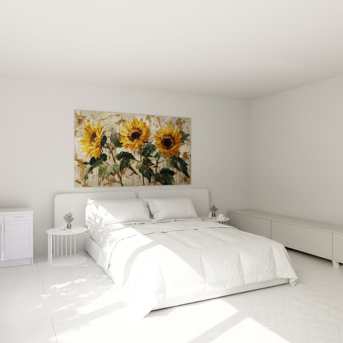Fleurs de tournesol jaune et ocre sculptées en relief, accrochées au-dessus d'un lit dans une chambre claire