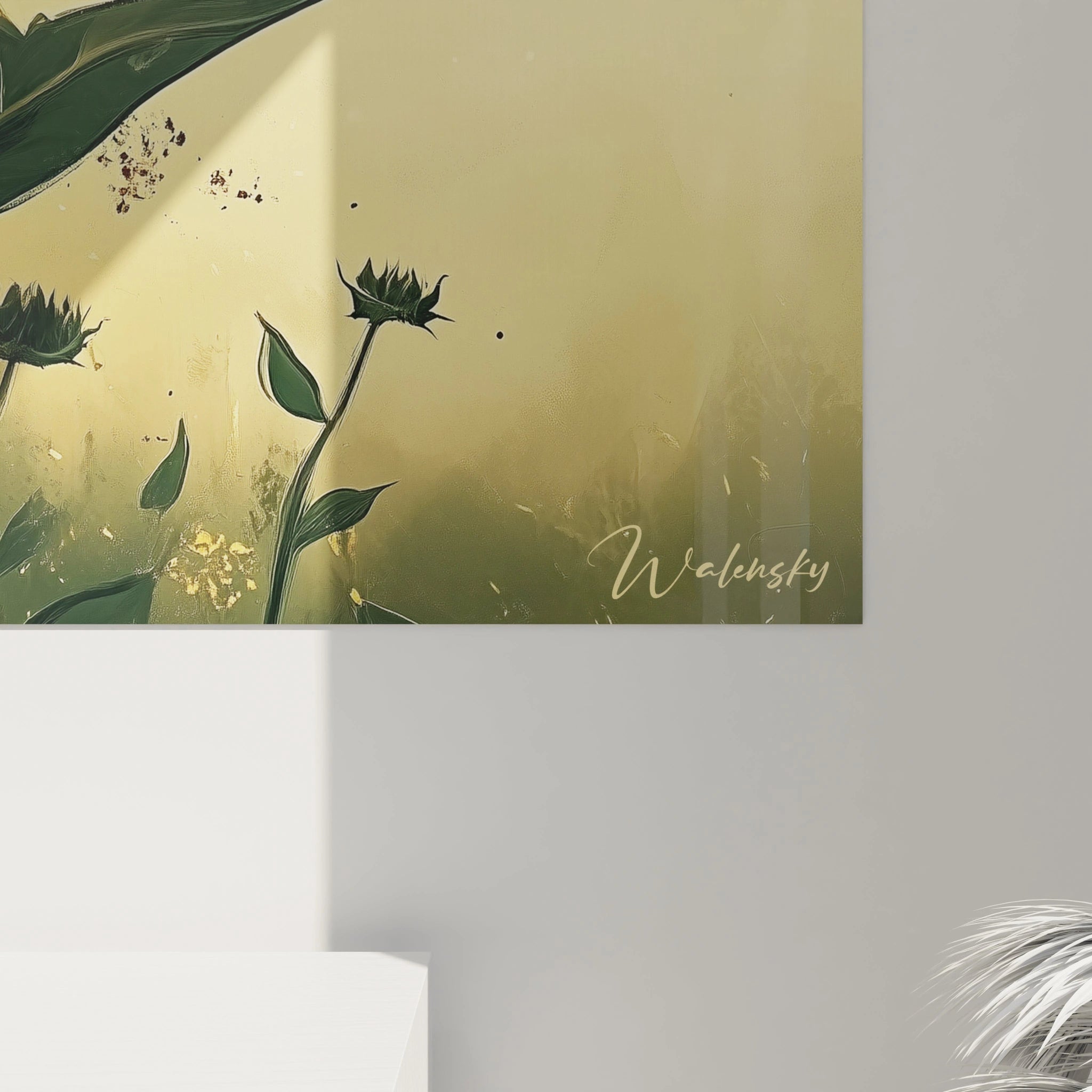 Un tableau tournesol nature affichant un tournesol dĂ©taillĂ© avec un cĆur foncĂ© et des feuilles vertes, entourĂ© dâun fond beige dorĂ© lĂ©gĂšrement flou, intĂ©grant des textures lisses et des effets de dispersion colorĂ©e.