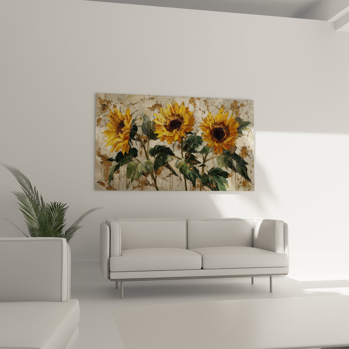 Bouquet de tournesols dorés et vert sombre, disposé au-dessus d'un canapé dans un salon lumineux