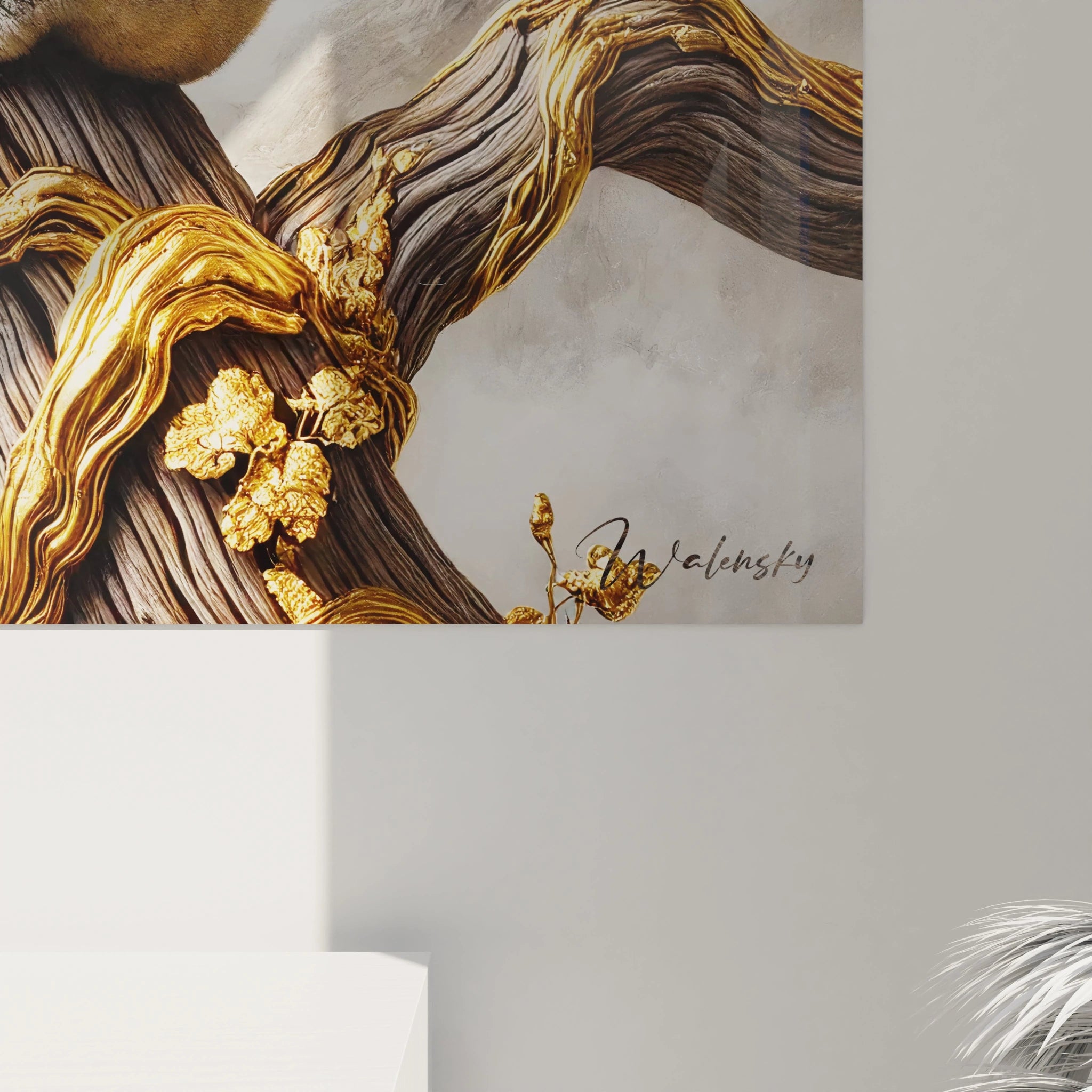 Une vue de pres du tableau koala permet d'apprecier les details du pelage et des ornements dores qui illuminent la composition, ajoutant une touche de glamour subtile.