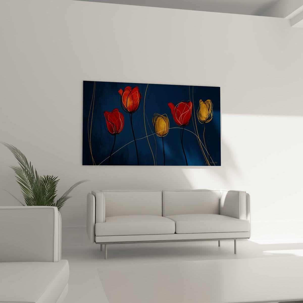 Silhouettes florales dorées et rouges se déployant au-dessus d'un canapé dans un salon lumineux
