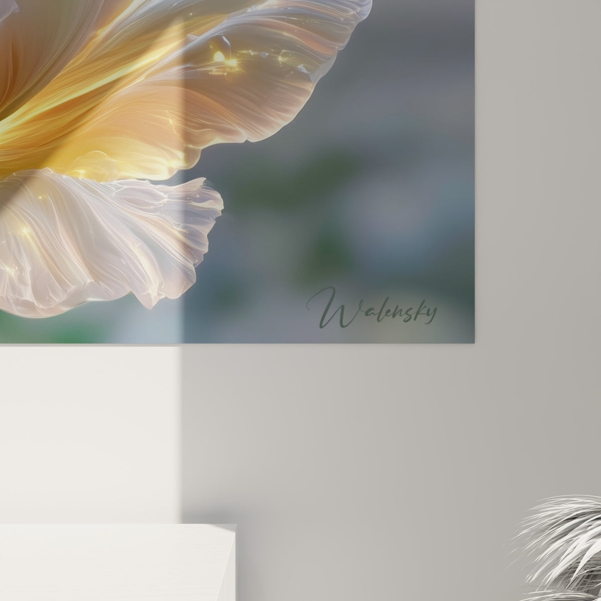Empâtements lumineux et coulures dorées visibles sur les pétales blancs de cette tulipe en gros plan