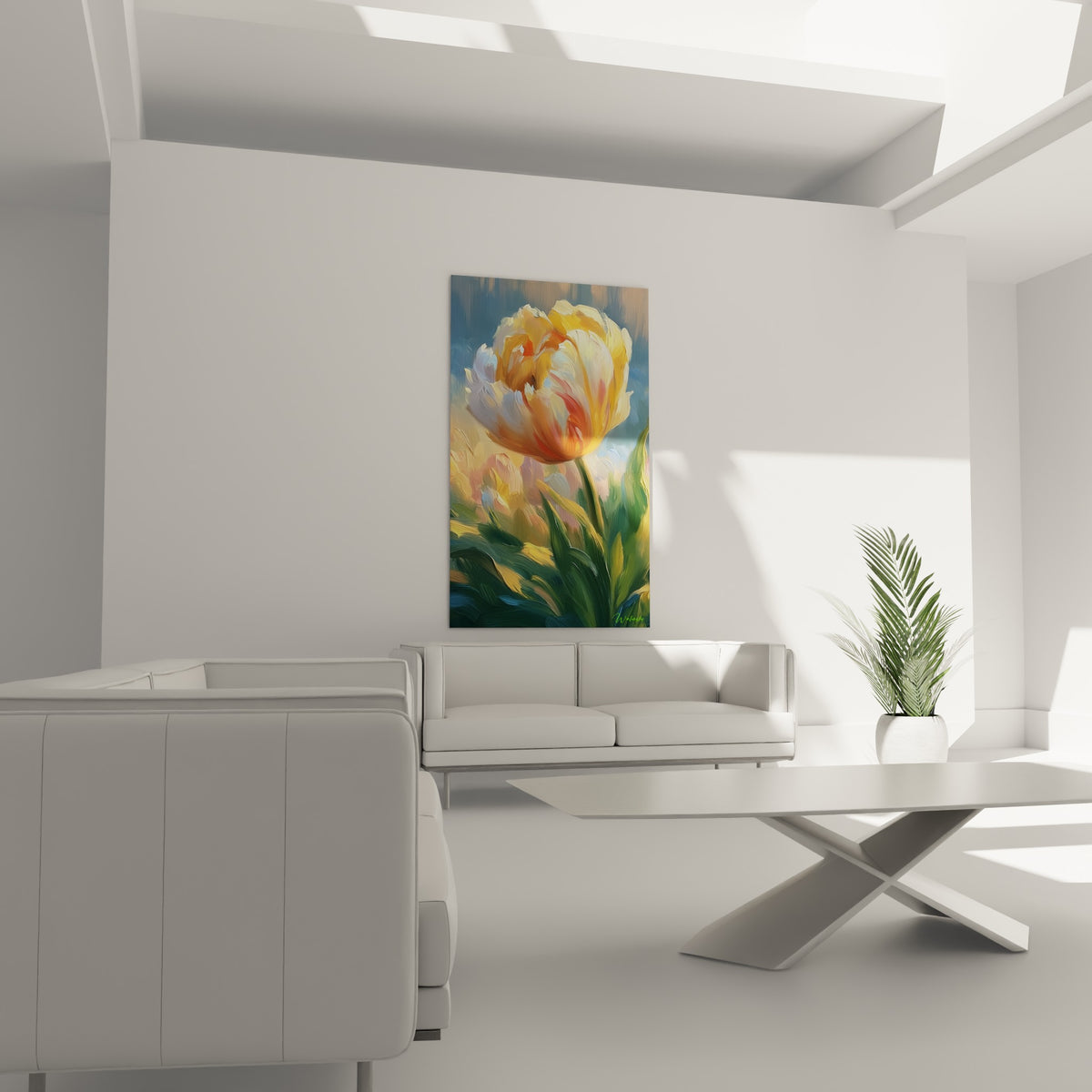 Pétales de tulipe jaune vif et orangé accrochés au-dessus d'un canapé dans un salon lumineux