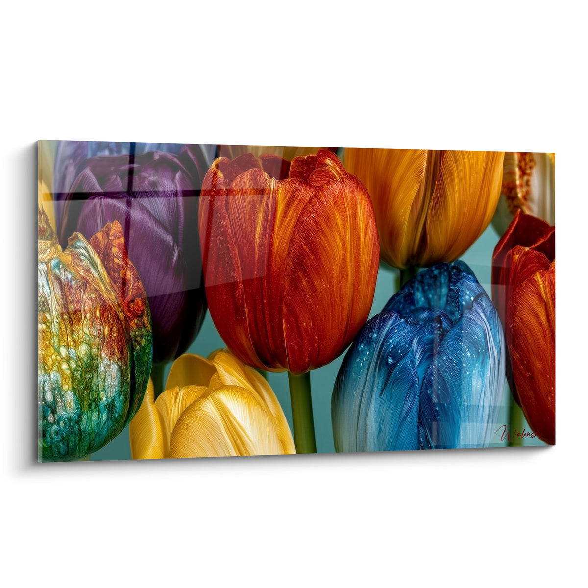 Tulipes rouge orangé et bleu marine aux pétales métallisés, teintes dorées et violettes en arrière-plan