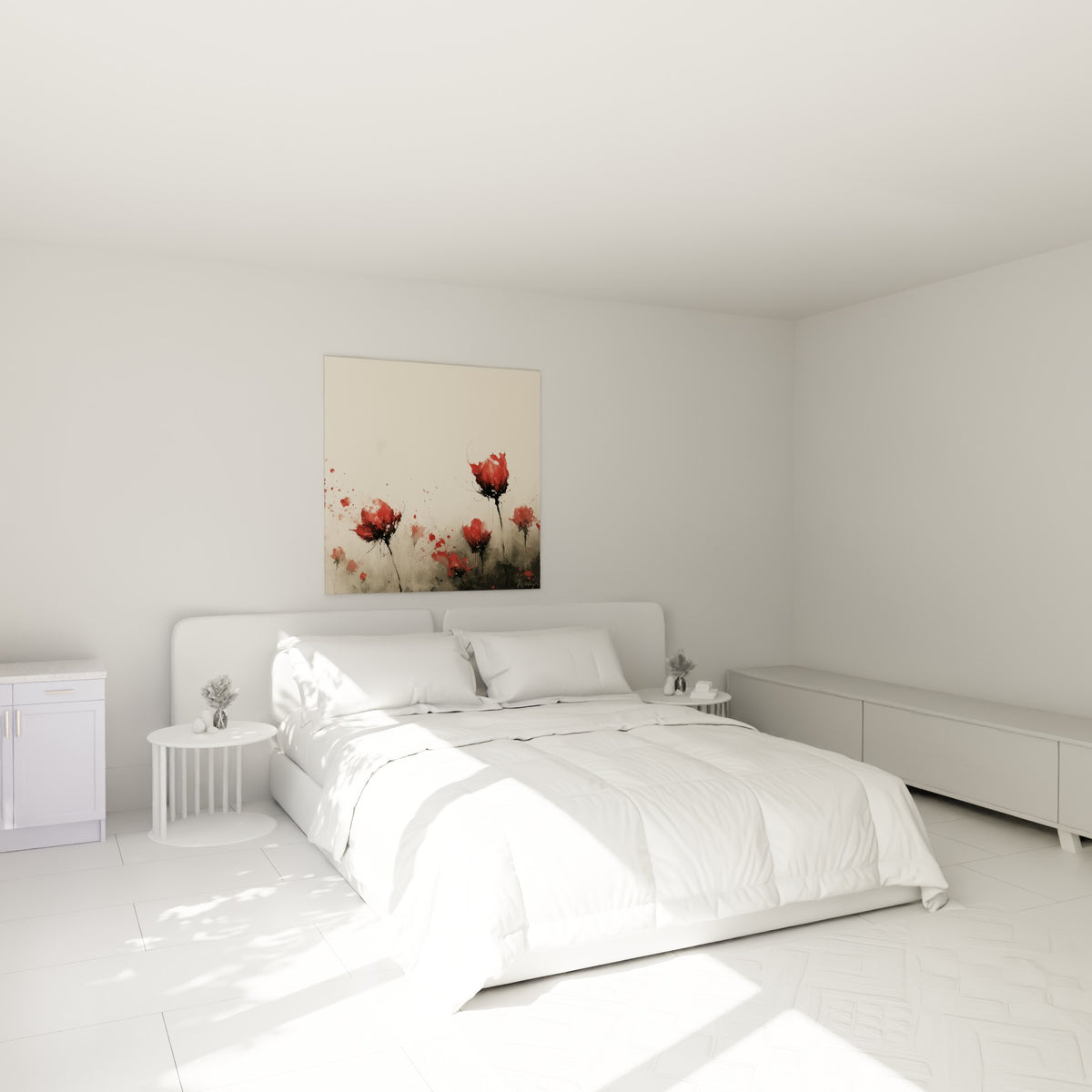 Fleurs rouges et noires éclaboussées sur fond ivoire, accrochées au-dessus d'un lit dans une chambre claire