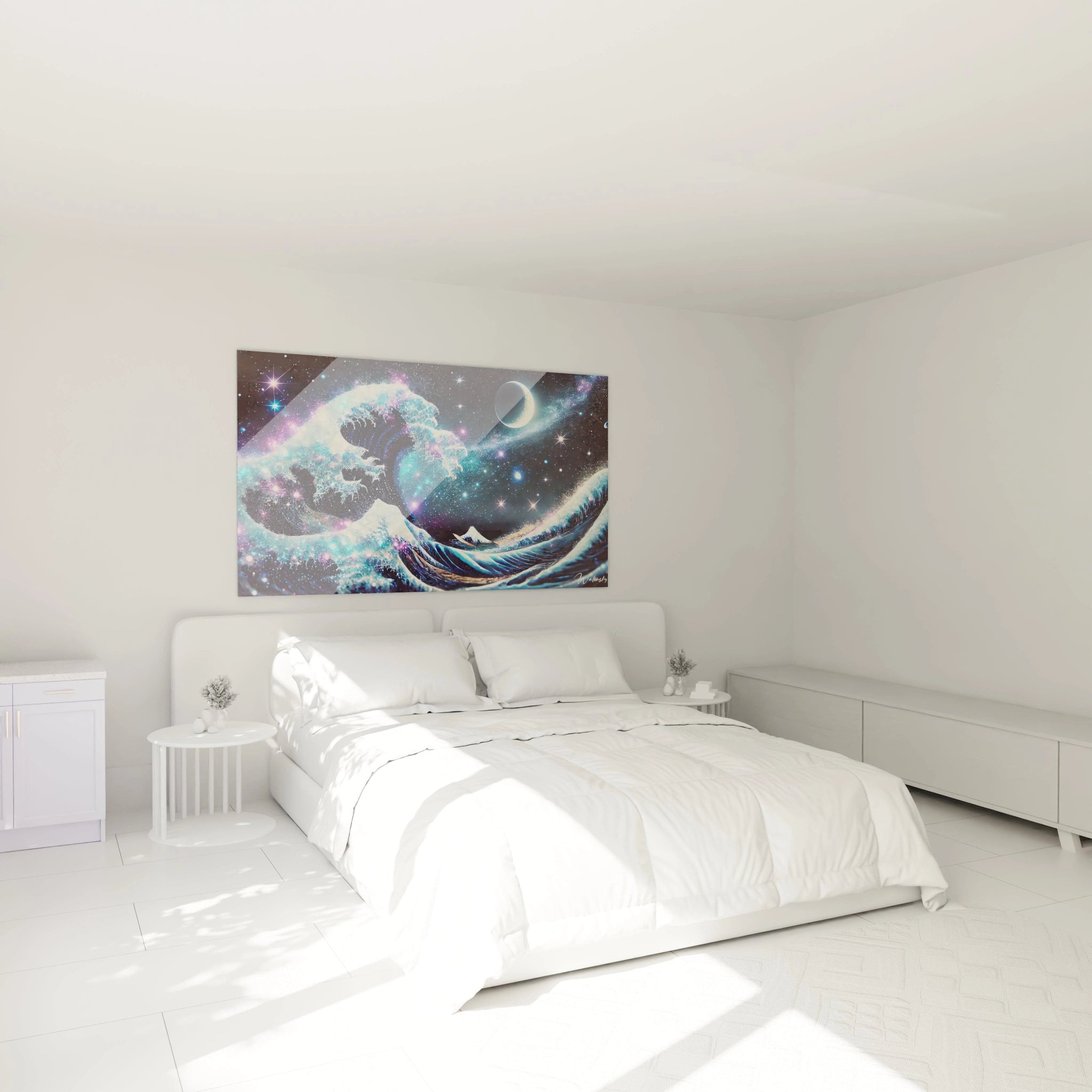 Tableau vague japonaise accroché au mur dans une chambre, au-dessus du lit. Apportez une ambiance cosmique et relaxante avec ses couleurs bleues et violettes qui rappellent les vagues et les étoiles.