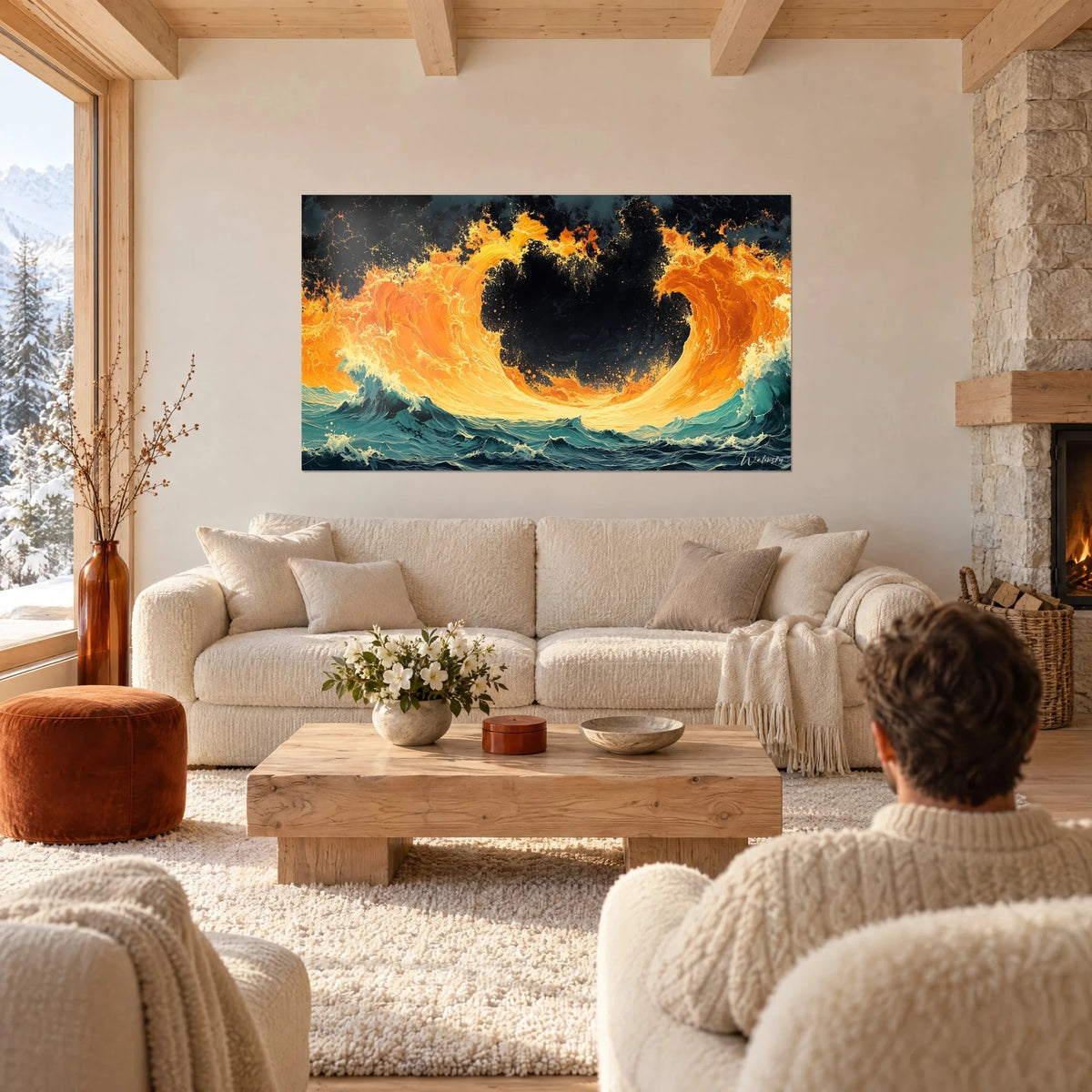 Quadro onda di fiamme arancioni che si infrange, cuore nero e risacca turchese, sopra un divano in un soggiorno luminoso