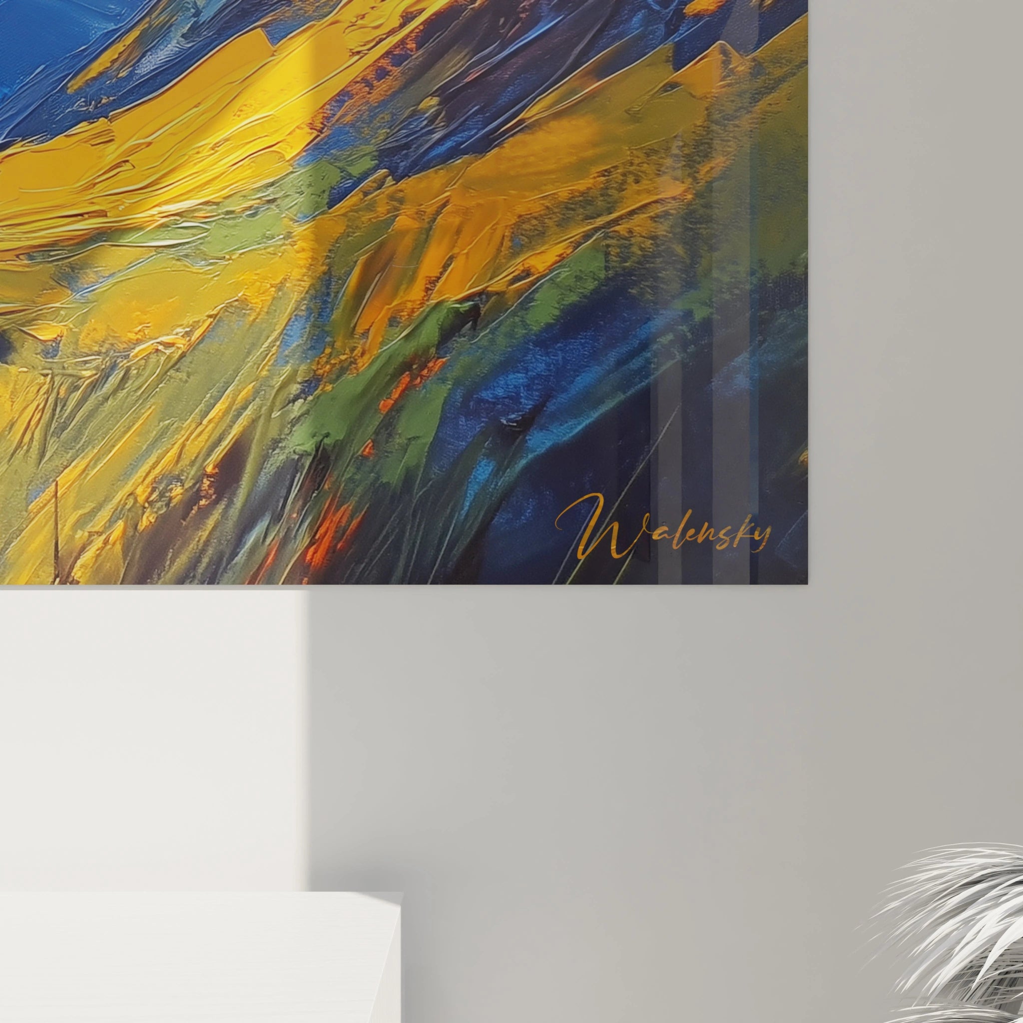 Tableau montagne expressionniste avec ciel flamboyant aux tons jaunes et orangés, pics montagneux texturés, vallée centrale en tons bleus et verts, composition équilibrée