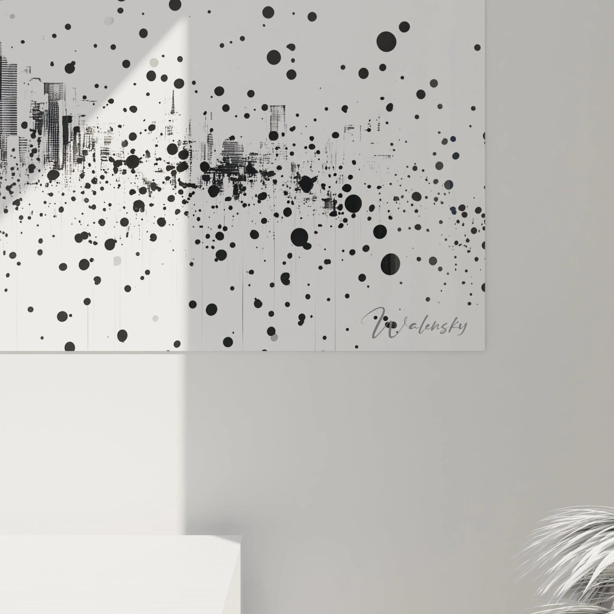 Tableau tacheté noir et blanc de Walensky représentant une ville stylisée avec des éclaboussures artistiques