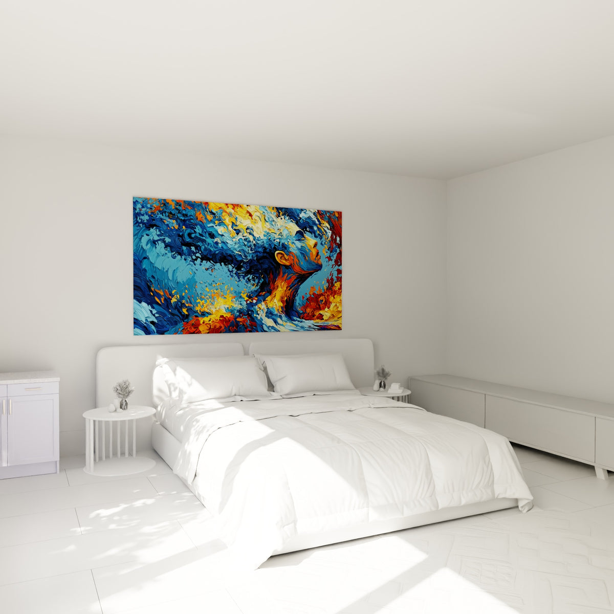 Profil apaisé aux mèches bleu ciel et flammes ocre, accroché au-dessus d'un lit dans une chambre claire