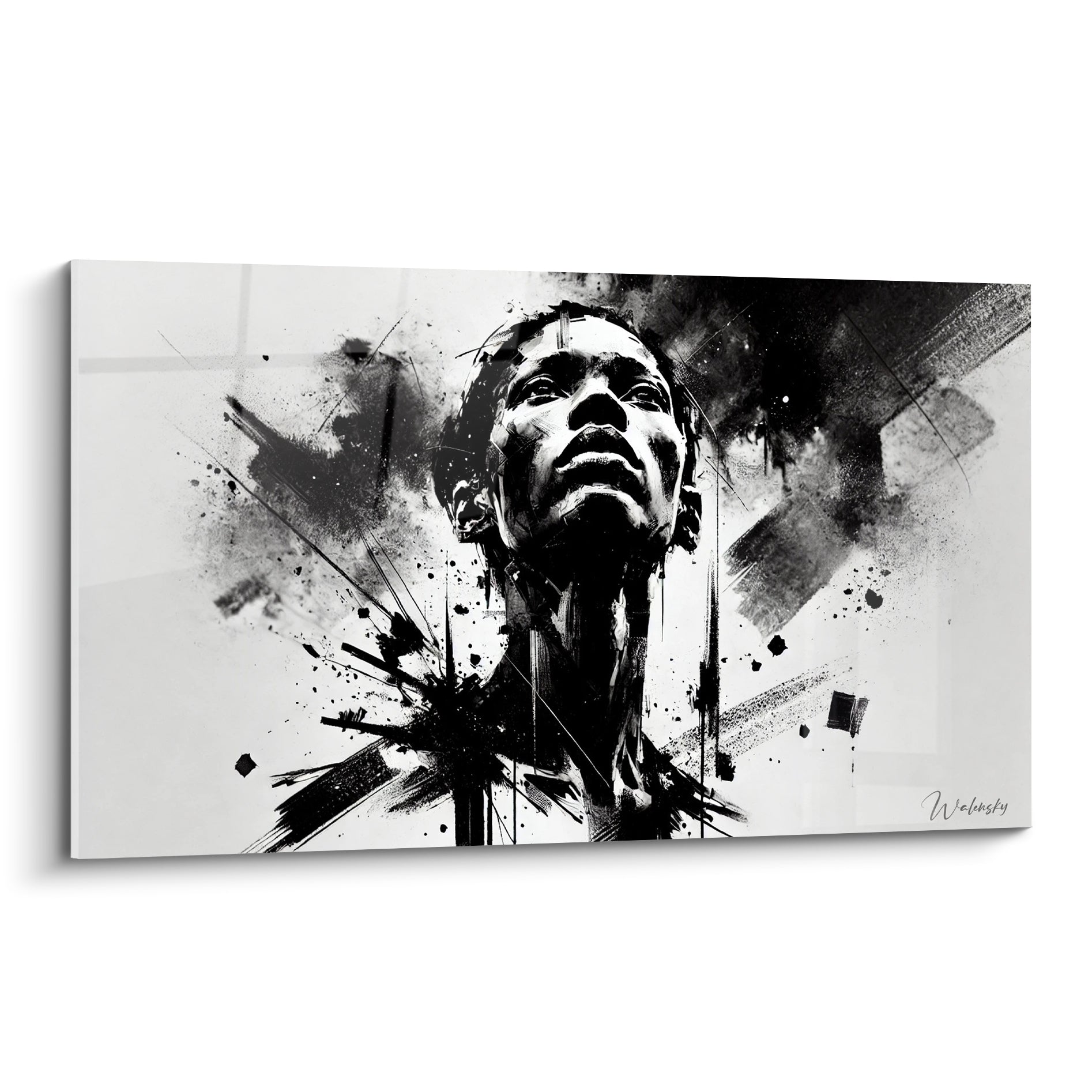Visage abstrait noir et blanc levé vers le ciel, traits gestuels et éclaboussures anthracite intenses