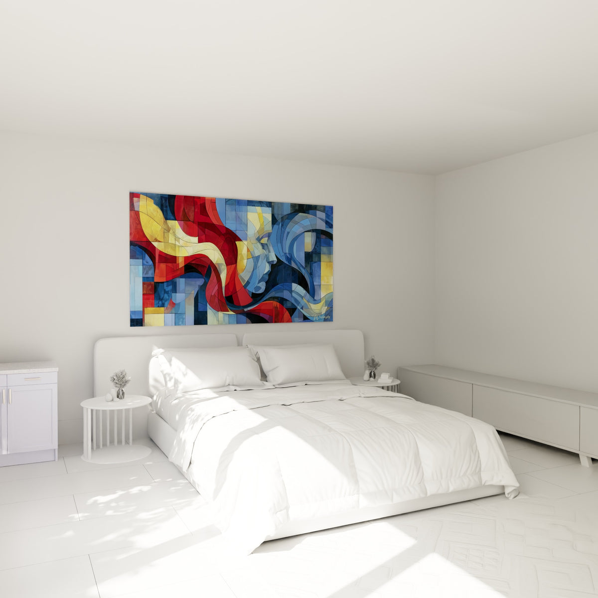 Profil fragmenté aux teintes bleu marine et rouge accroché au-dessus d'un lit dans une chambre claire
