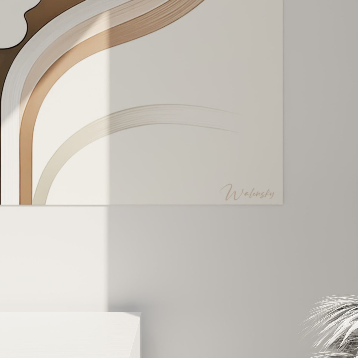 Détail des mèches sculptées brun chocolat et beige sable, textures striées et coulures fines à l'impression