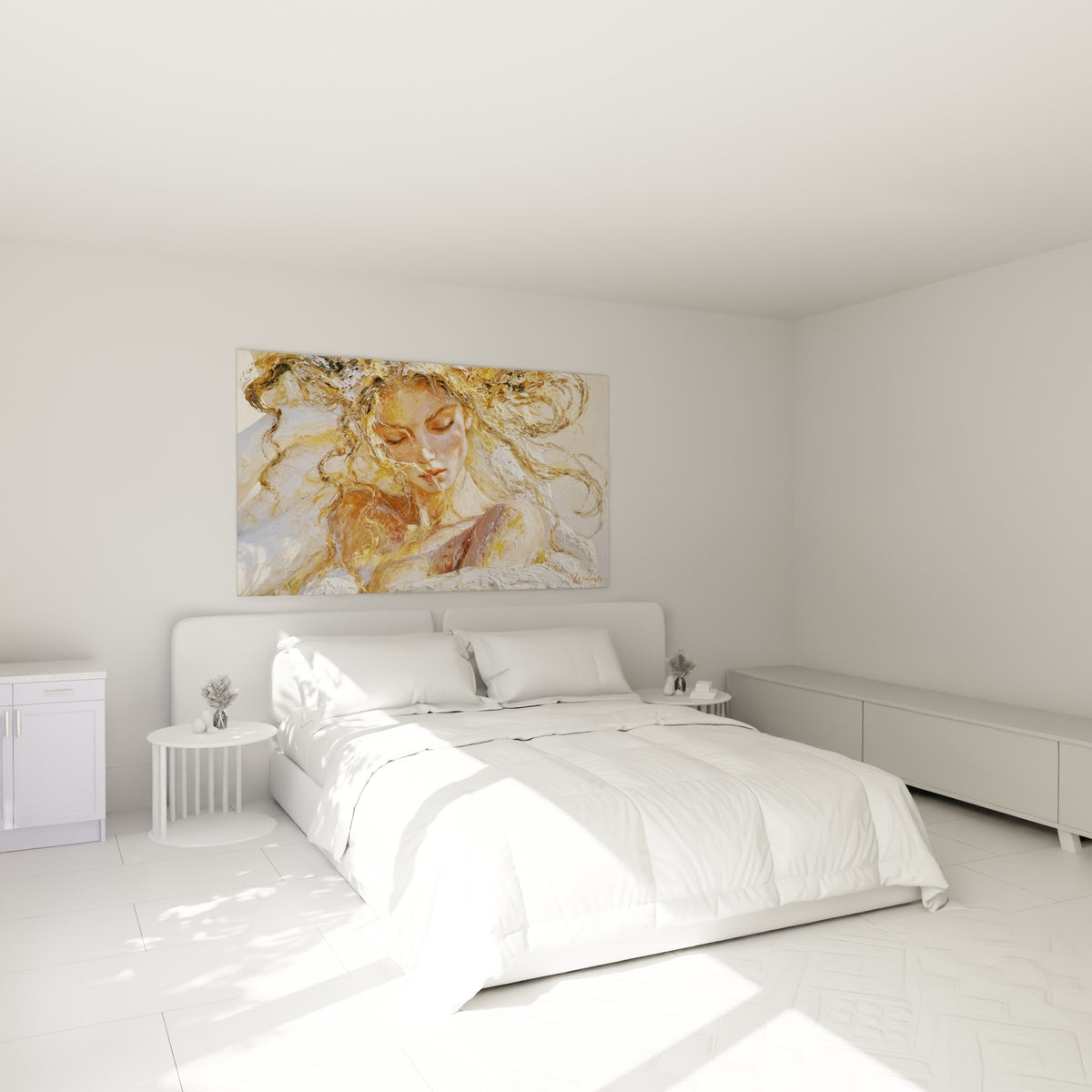 Portrait doré aux mèches ivoire, tableau Visage accroché au-dessus d'un lit dans une chambre claire
