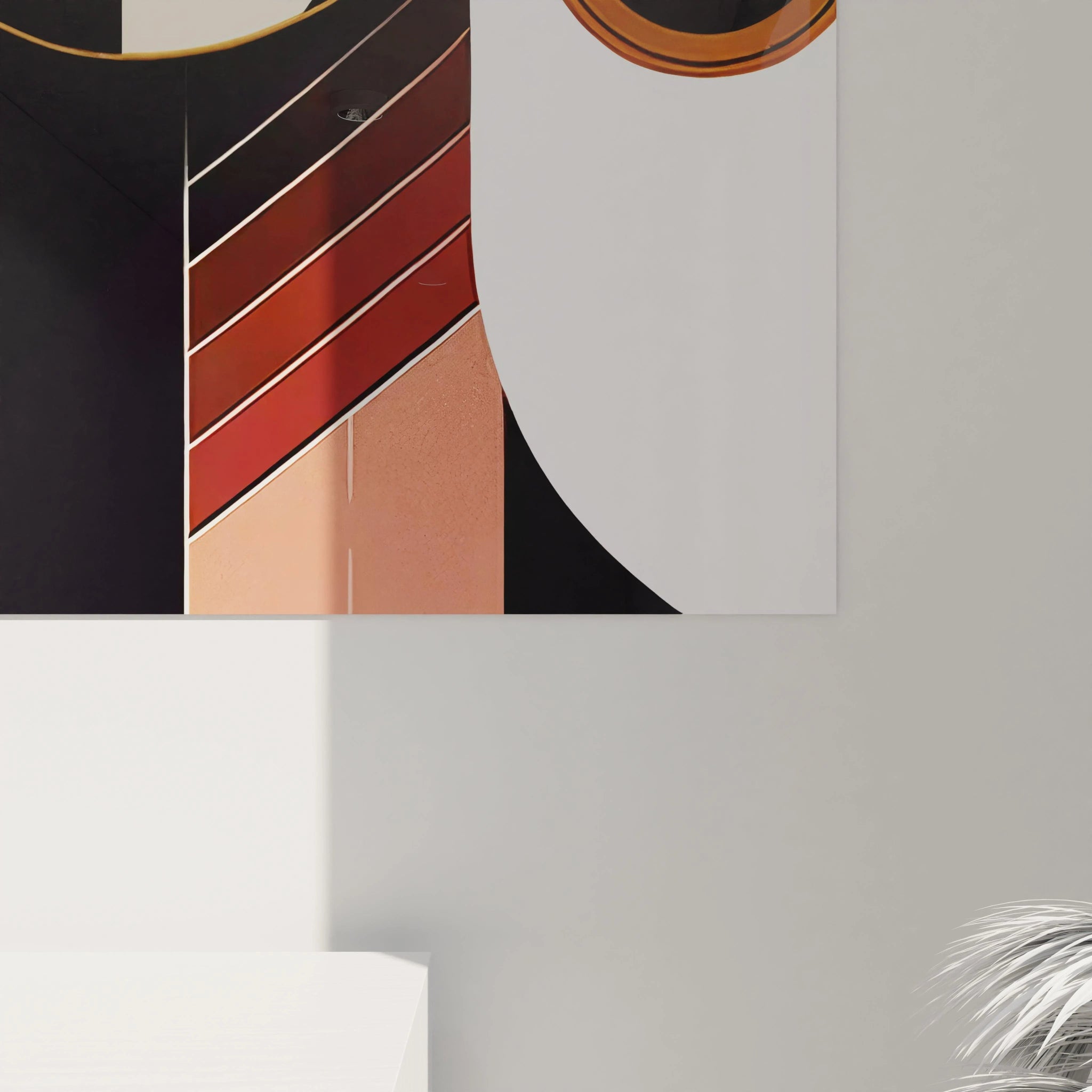 Vue rapprochée du tableau Ce tableau africain se distingue par ses détails géométriques et ses couleurs profondes. Le bronze, le bleu marine et l'orange créent une œuvre pleine de caractère et d'héritage culturel.