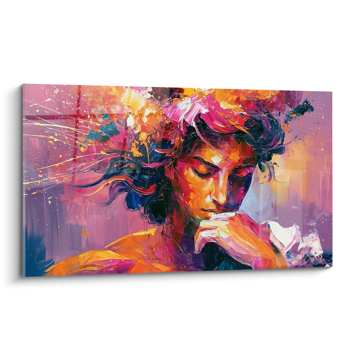 Visage songeur aux touches dorées, violettes et bleu marine, peinture au couteau expressive