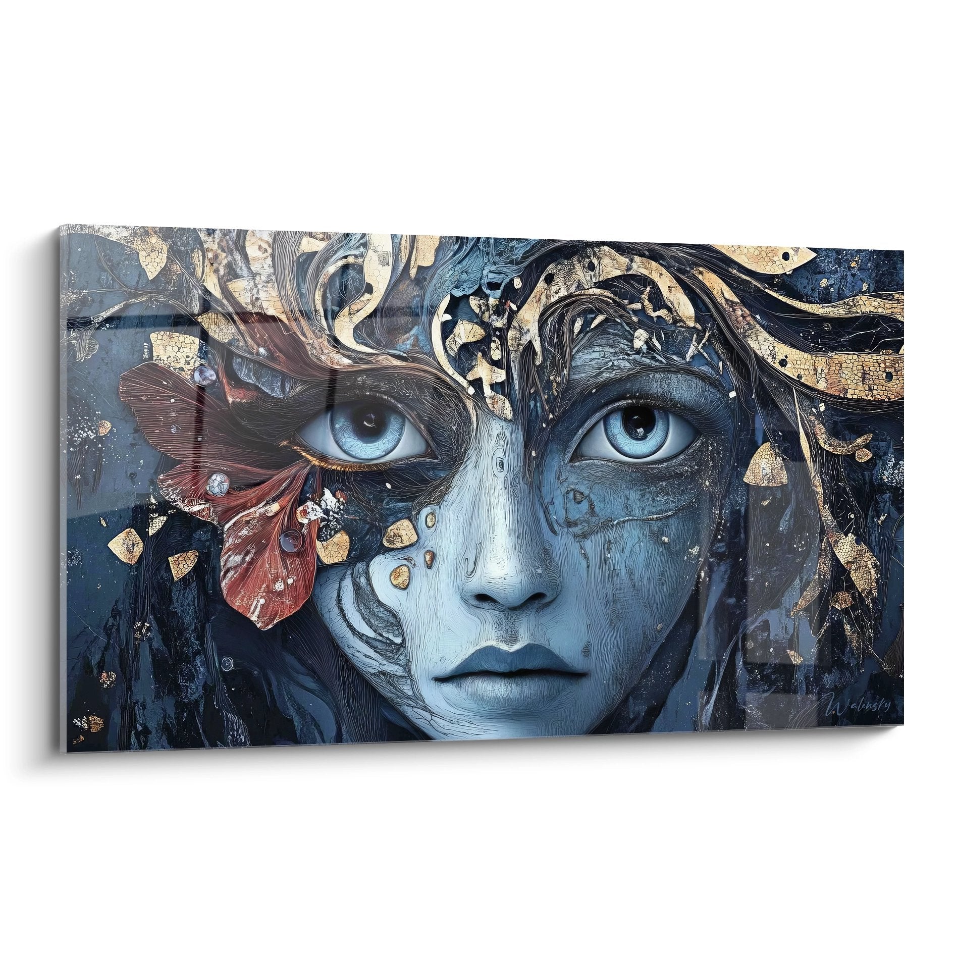 Tableau mural figuratif abstrait représentant un visage féminin aux teintes océaniques avec détails dorés